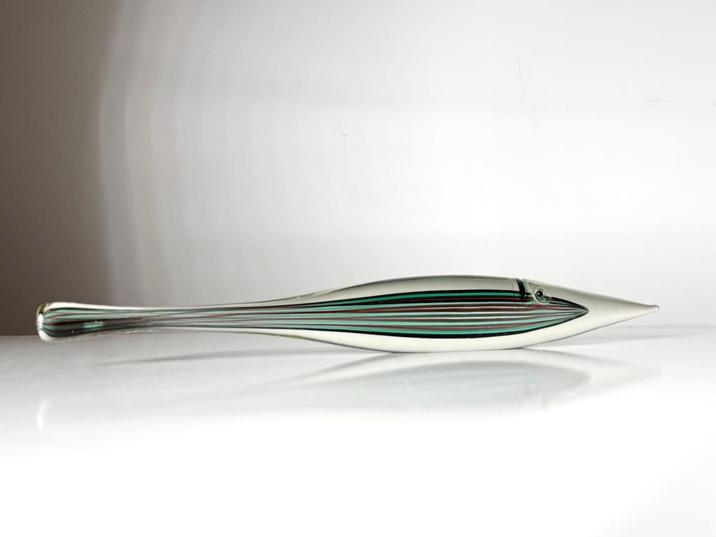 Mid Century Modern Glass Elongated Fish Sculpture by Gino Cenedese Italy 1950s In Good Condition For Sale In Troy, MI