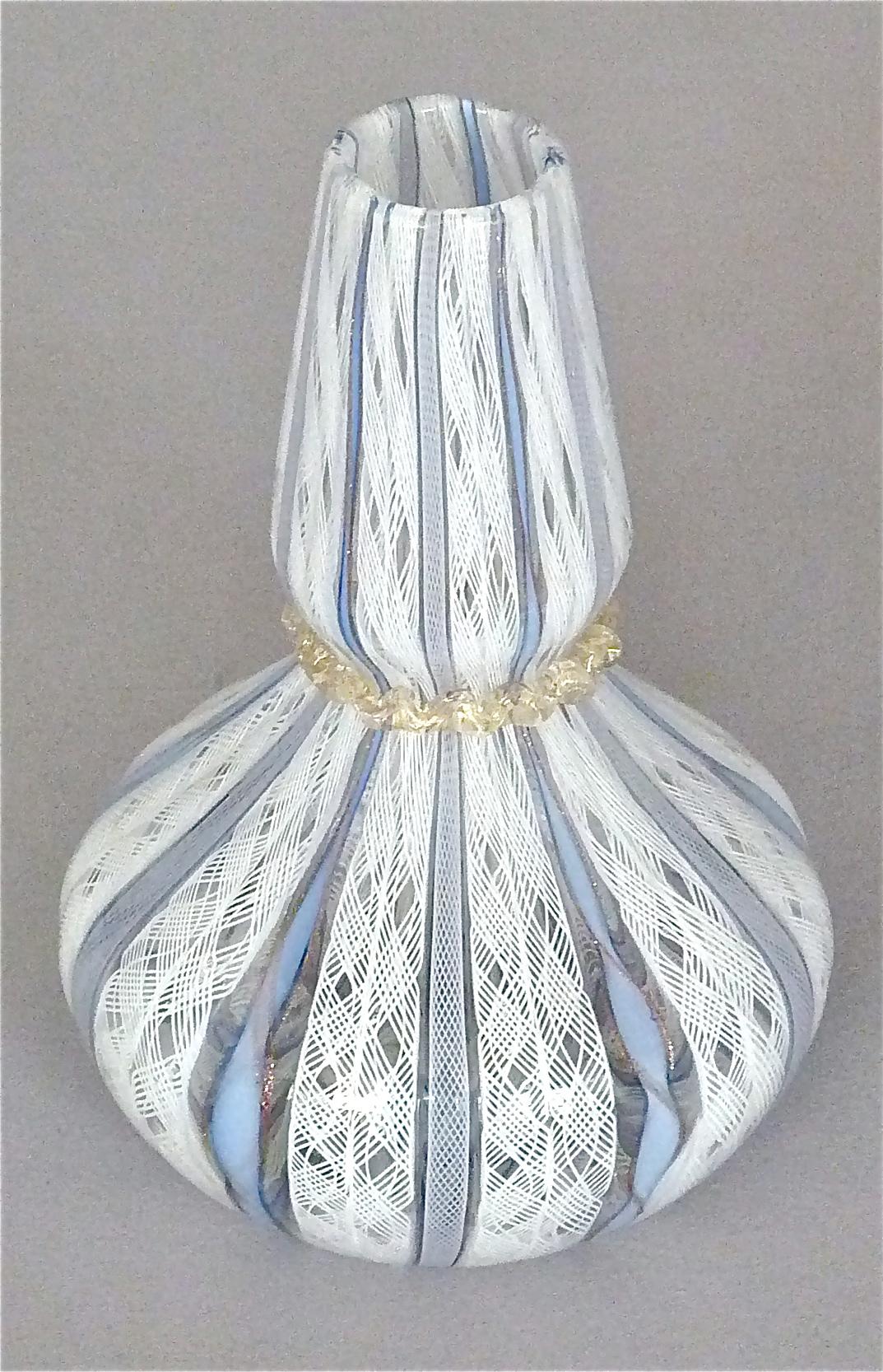 Dino Martens Vase for Aureliano Toso White Blue Murano Art Glass, Italy, 1950s For Sale 1