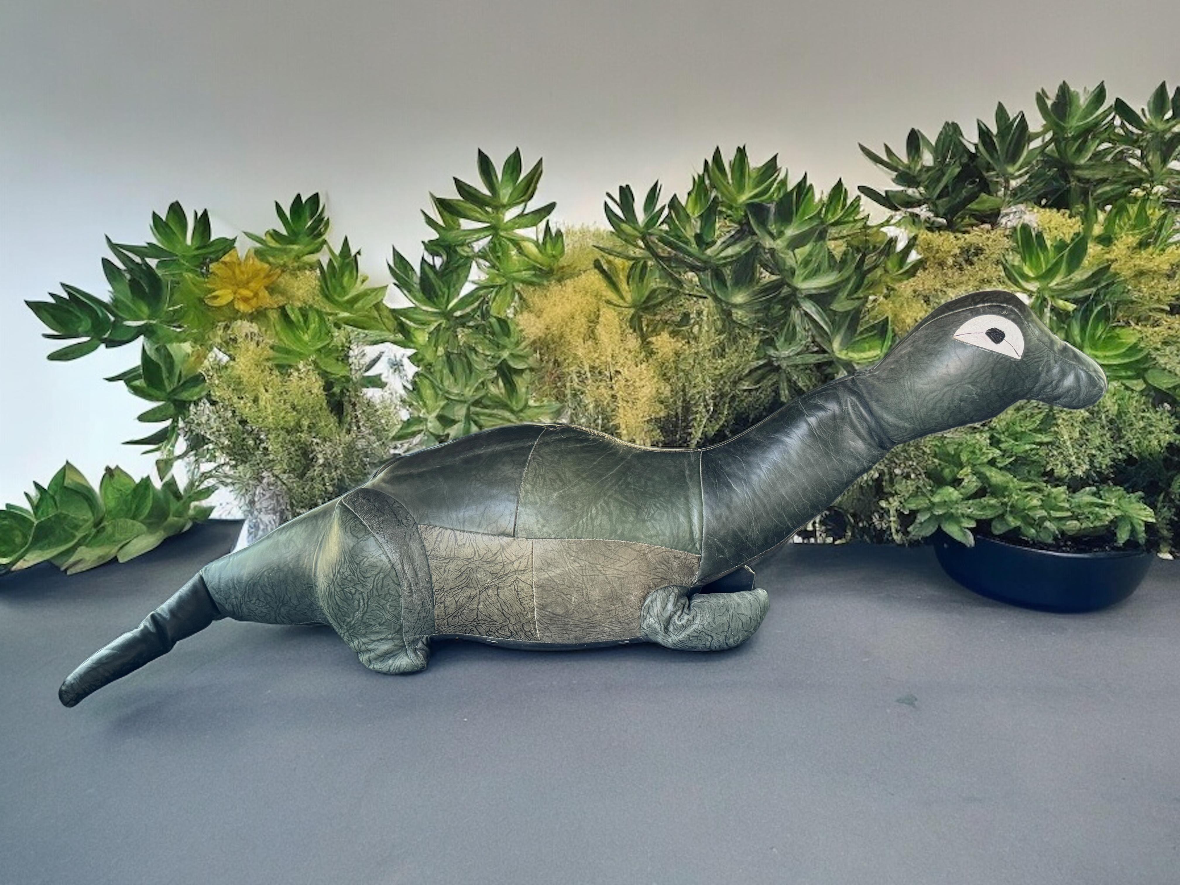 Dinosaurier Pouf Ottoman Fußhocker Poof Pouffe Mad aus Leder, 1970er Jahre im Zustand „Gut“ im Angebot in Nuernberg, DE