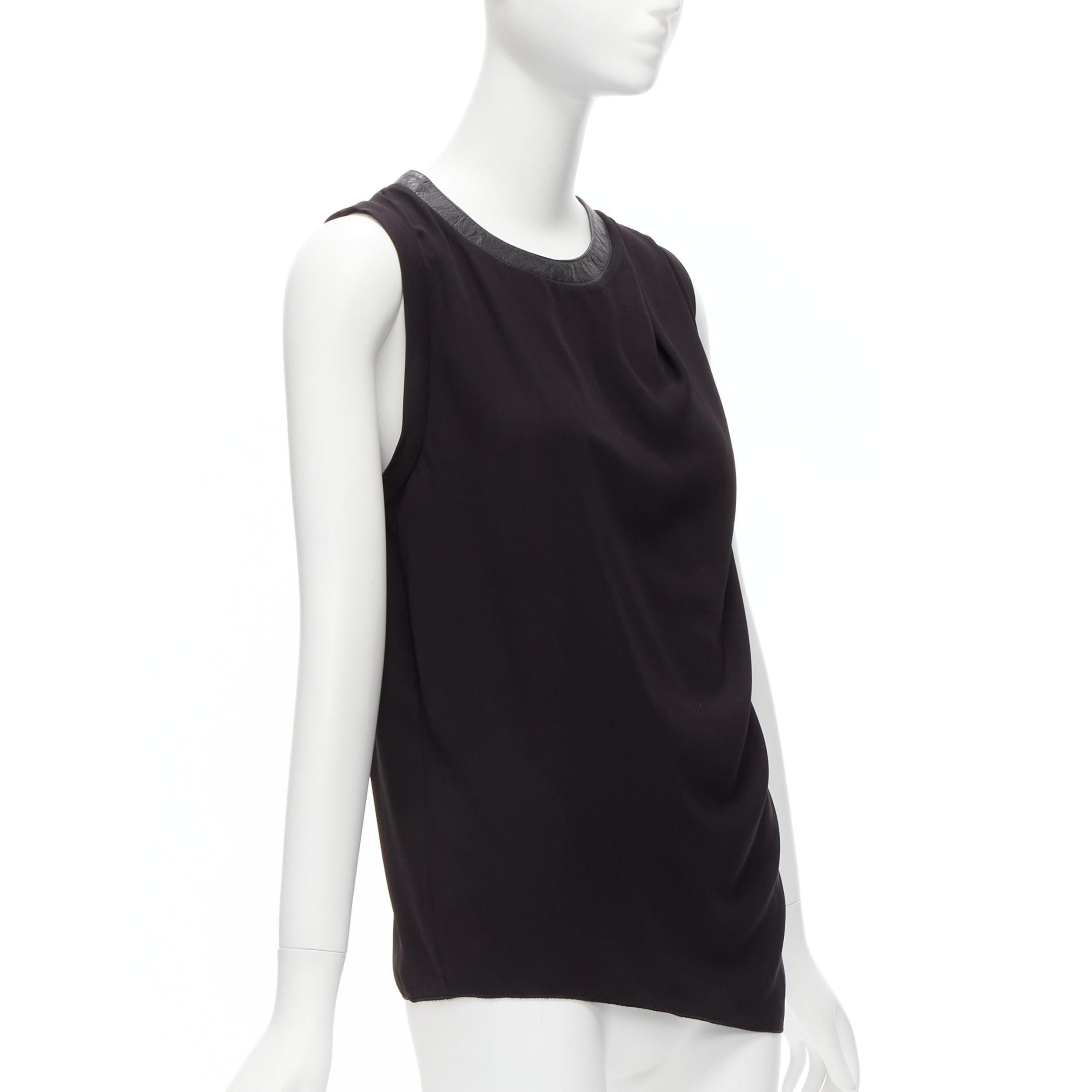 DION LEE schwarzer Lederbesatz runder Kragen seidiger Faltenwurf ärmelloses Tanktop AUS6 XS (Schwarz) im Angebot