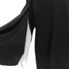 Dion Lee, abito corto in raso nero con maniche a mantellina e scollo a V, AUS10 M