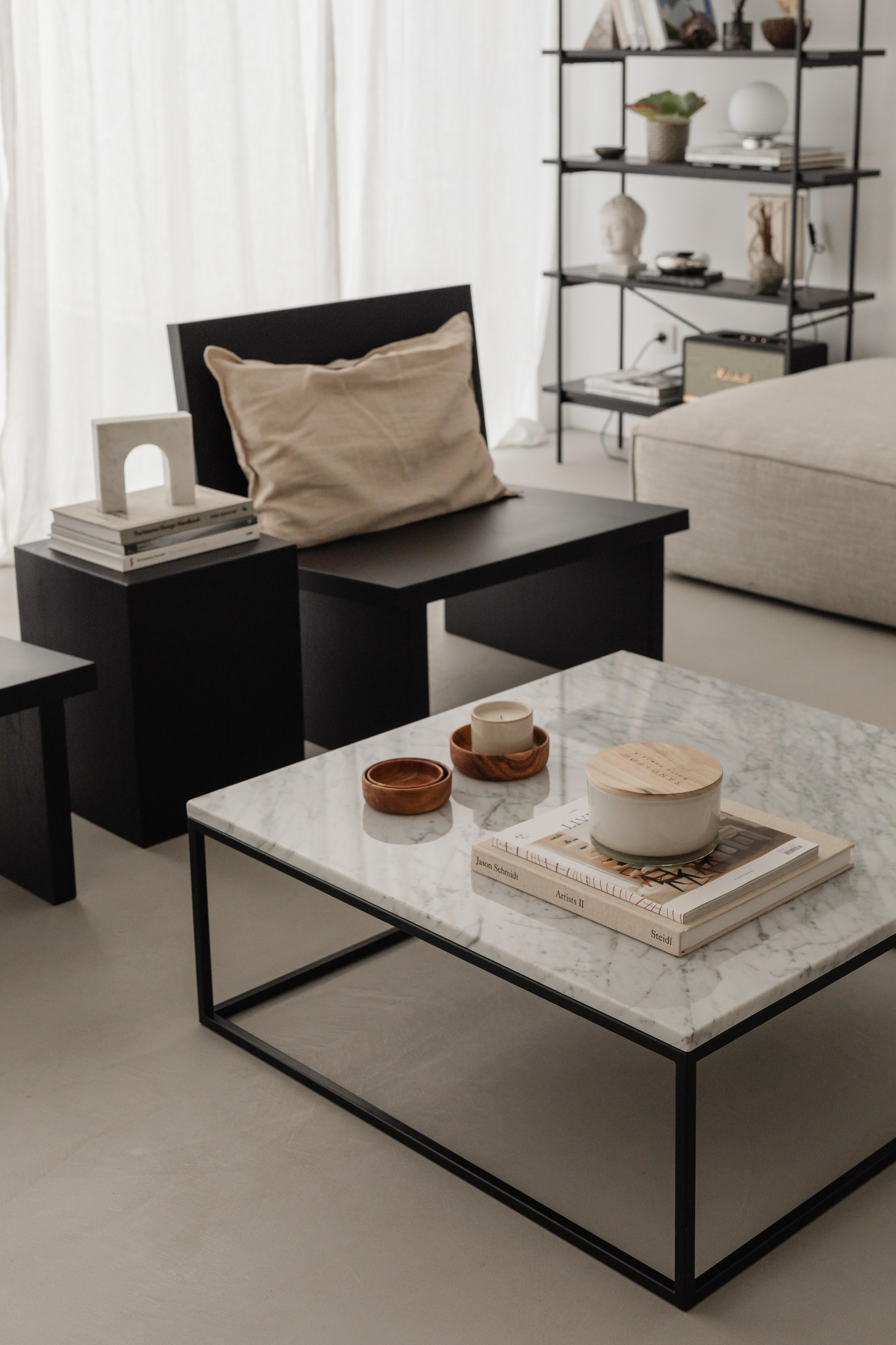 Polonais Table basse en carrare Dion par Un'common en vente