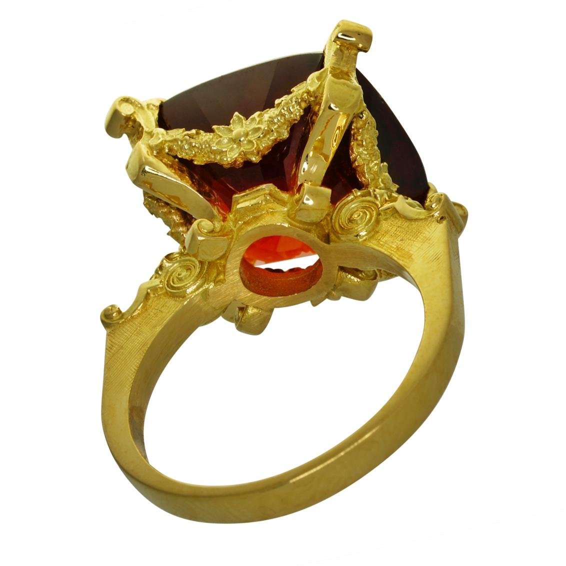 Dionysus and the Nymphs of Nysa Ring in 18kt Gold, Cushion Cut 20.98ct Garnet For Sale 5