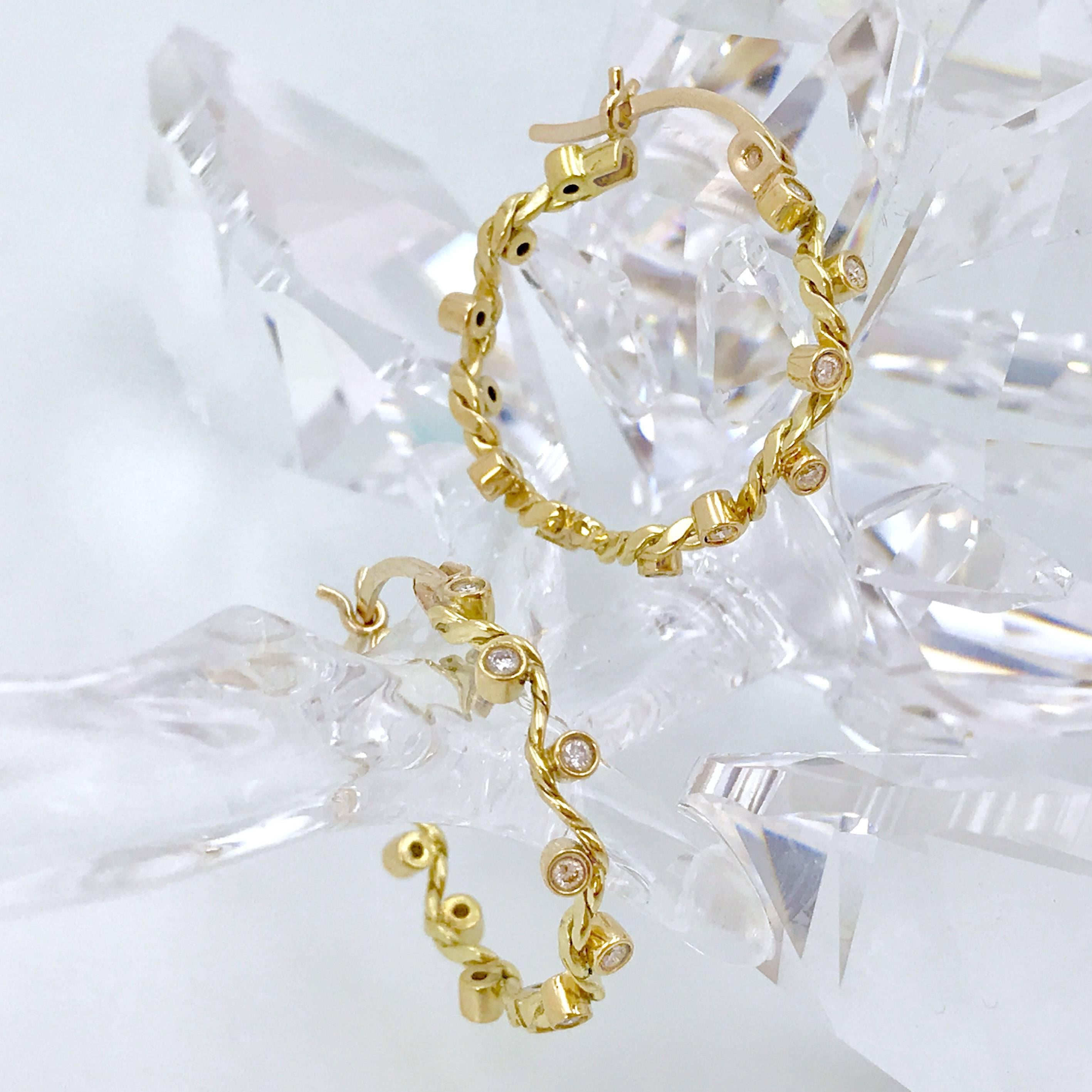 Women's Dionysus Diamond Hoop Earrings 18 Karat Yellow Gold 0.225 Carat in Stock For Sale