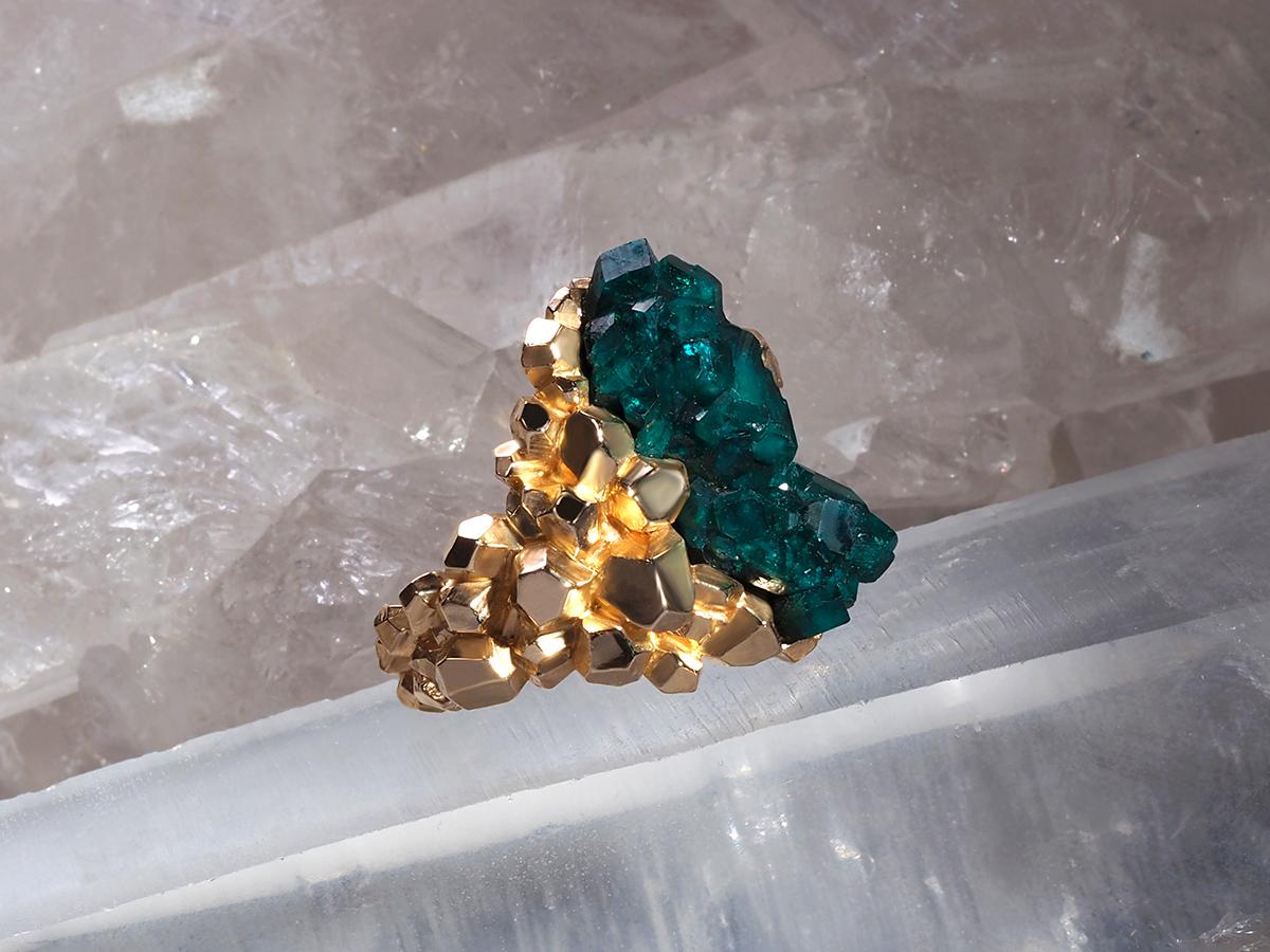 Dioptase Gold ring crystal chunky spiritual leader gift brutalist style unisex For Sale 3