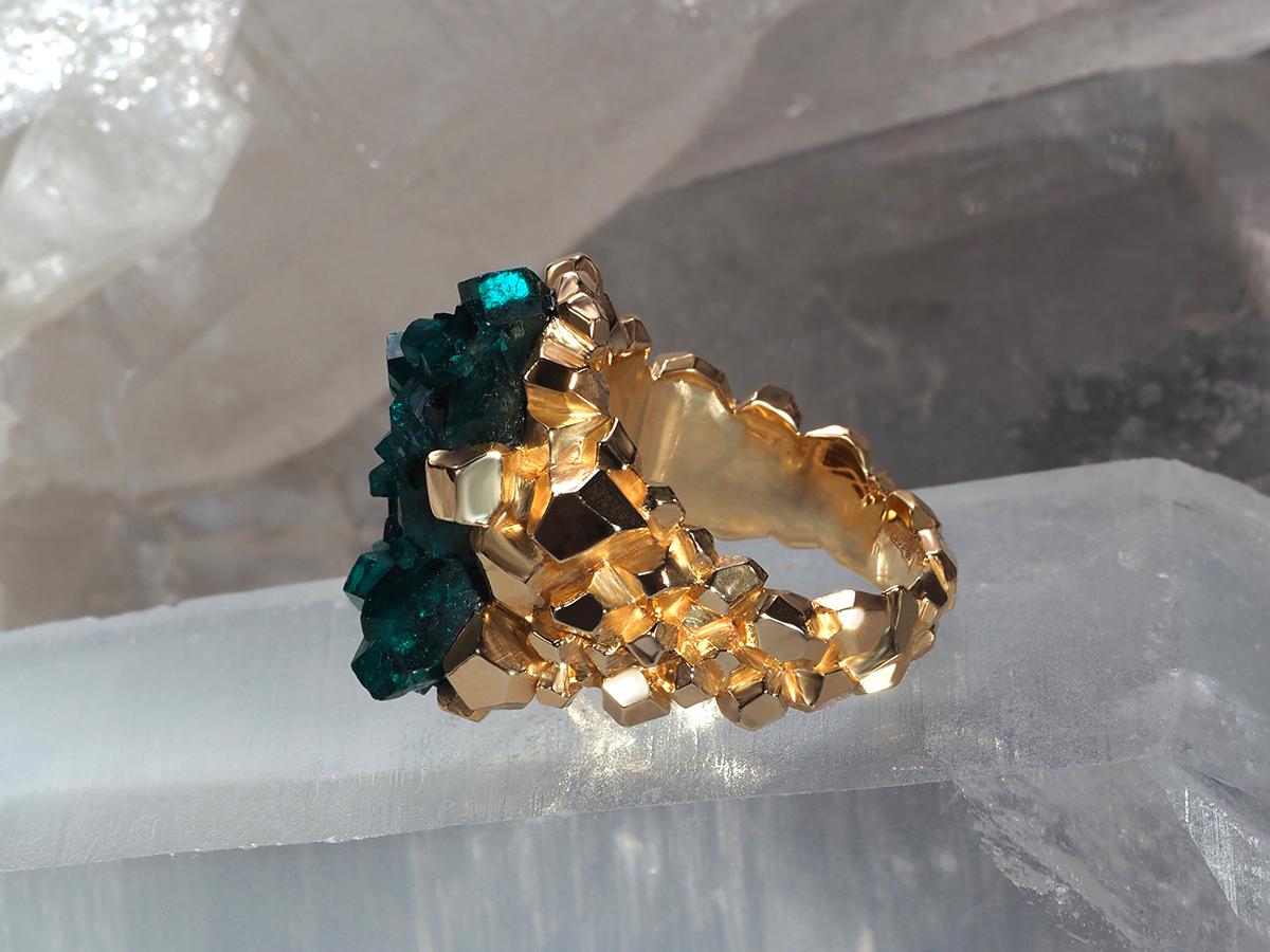 Dioptase Gold ring crystal chunky spiritual leader gift brutalist style unisex For Sale 4