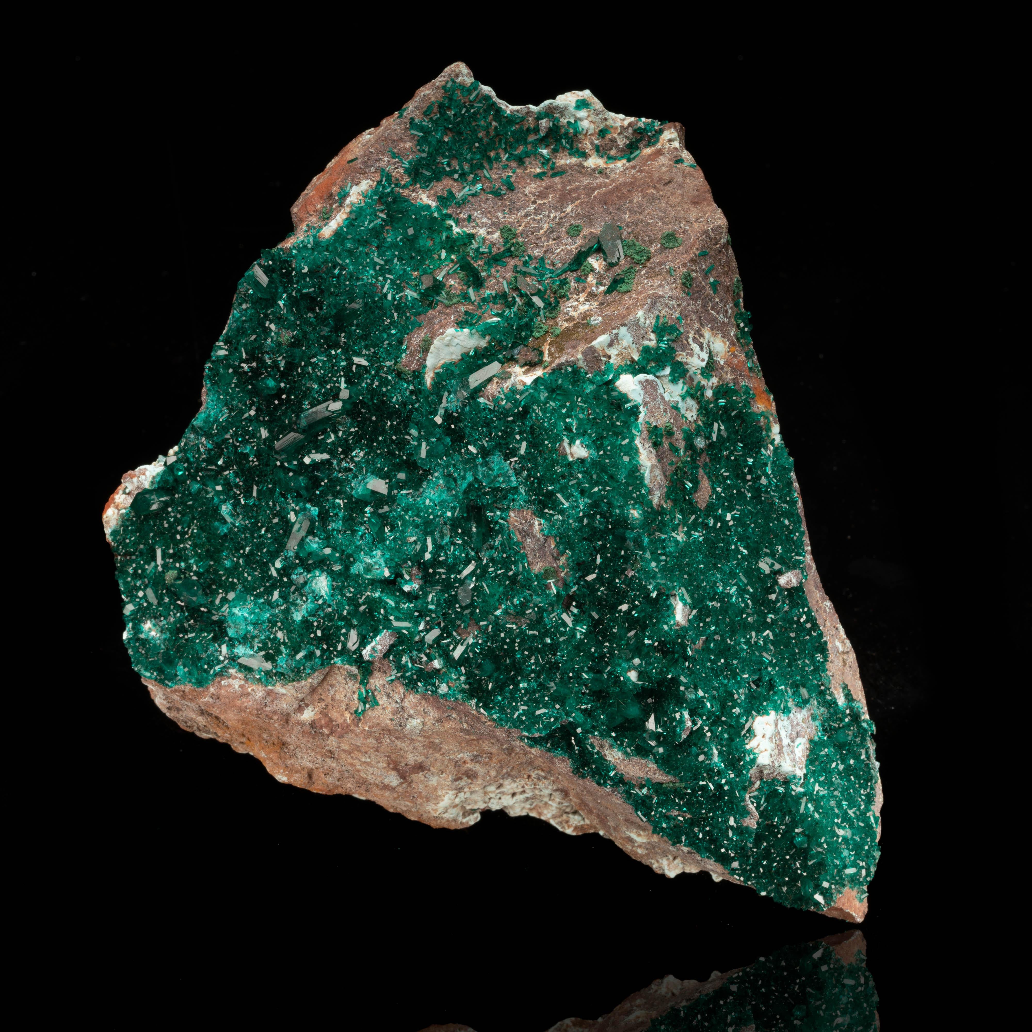 Dioptase Crystals on Matrix In New Condition For Sale In New York, NY