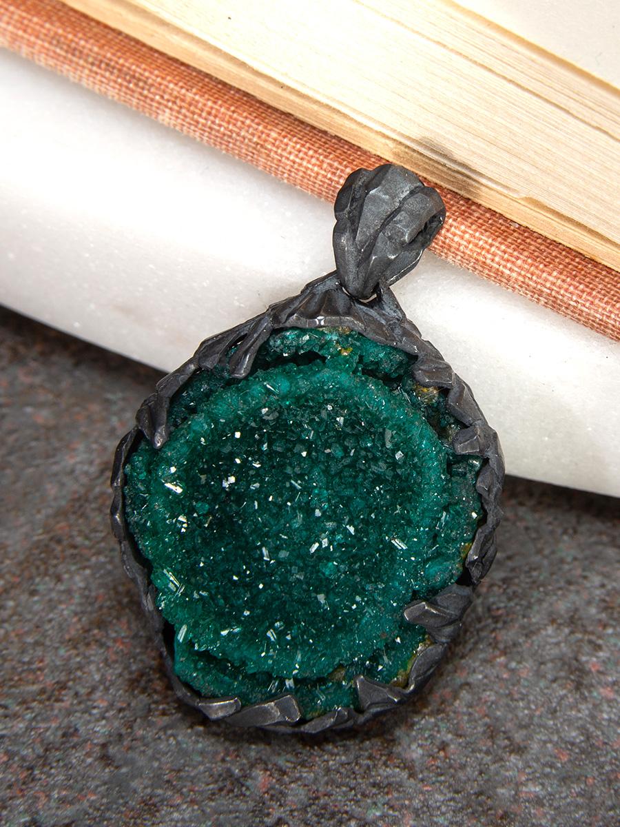 Dioptase Necklace geode Deep Forest Green Raw Crystal Unisex For Sale 7