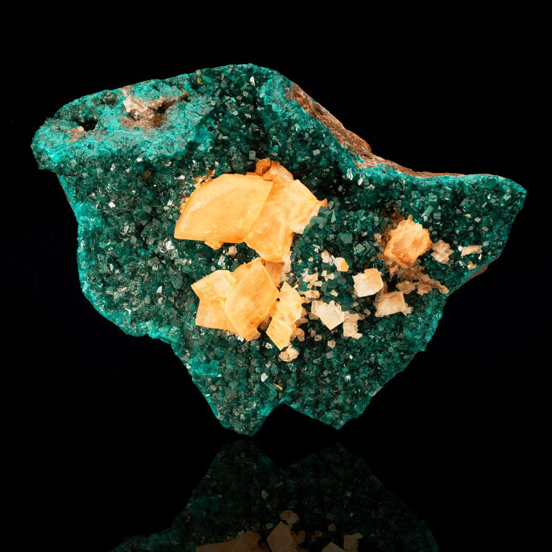 Dioptase with Calcite // 10 Lb. In New Condition For Sale In New York, NY