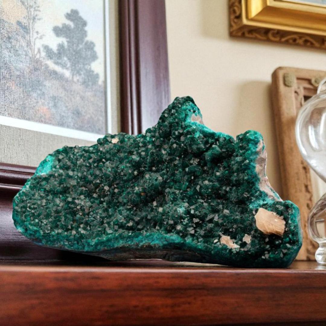 Dioptase mit Calcite im Angebot 1