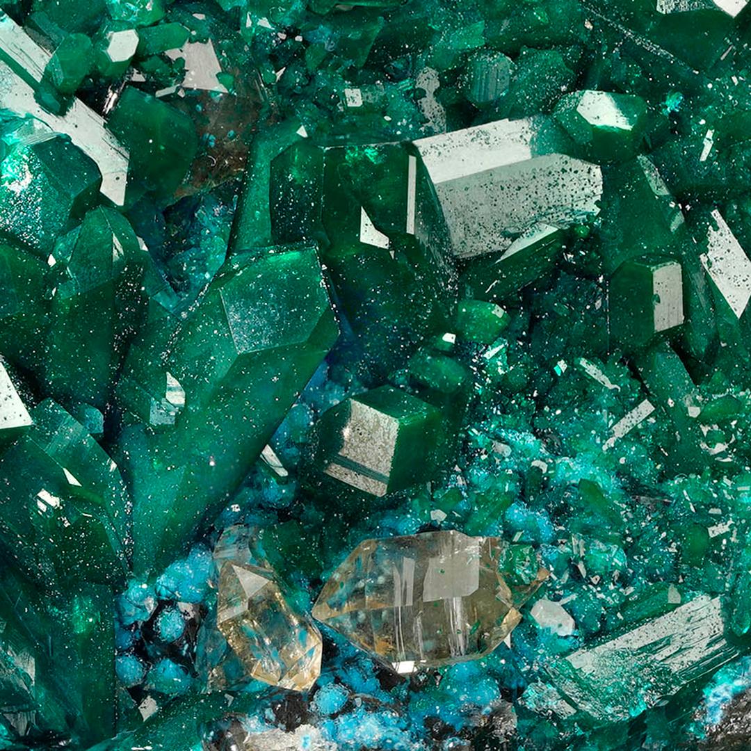 XXI secolo e contemporaneo Dioptasio con plancheite su calcite I in vendita