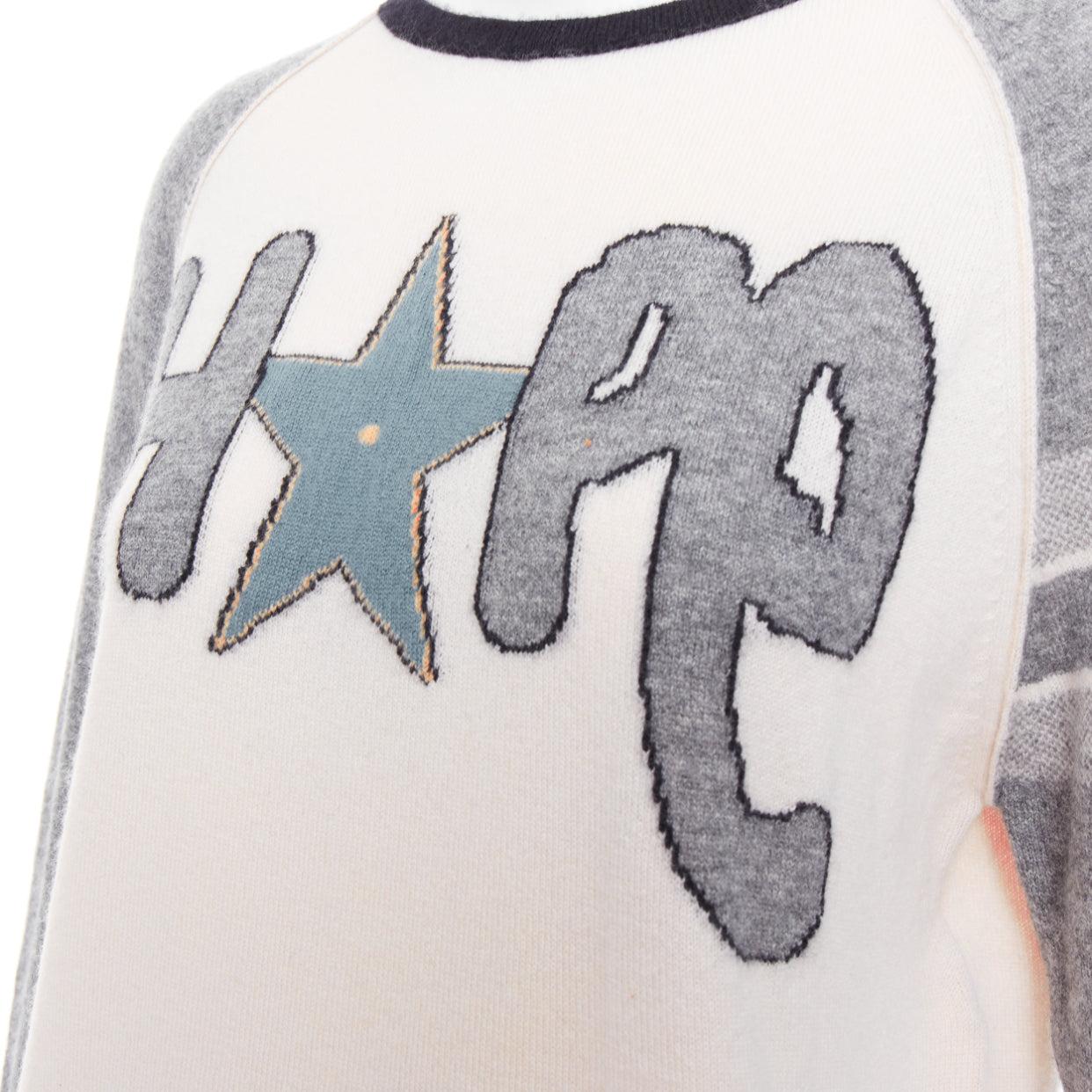 DIOR 100% cashmere pink grey HOPE star raglan sweater FR36 S
Reference: NILI/A00091
Brand: Dior
Designer: Maria Grazia Chiuri
Material: Cashmere
Color: Pink, Grey
Pattern: Star
Closure: Pullover
Extra Details: CD logo at back.
Made in: