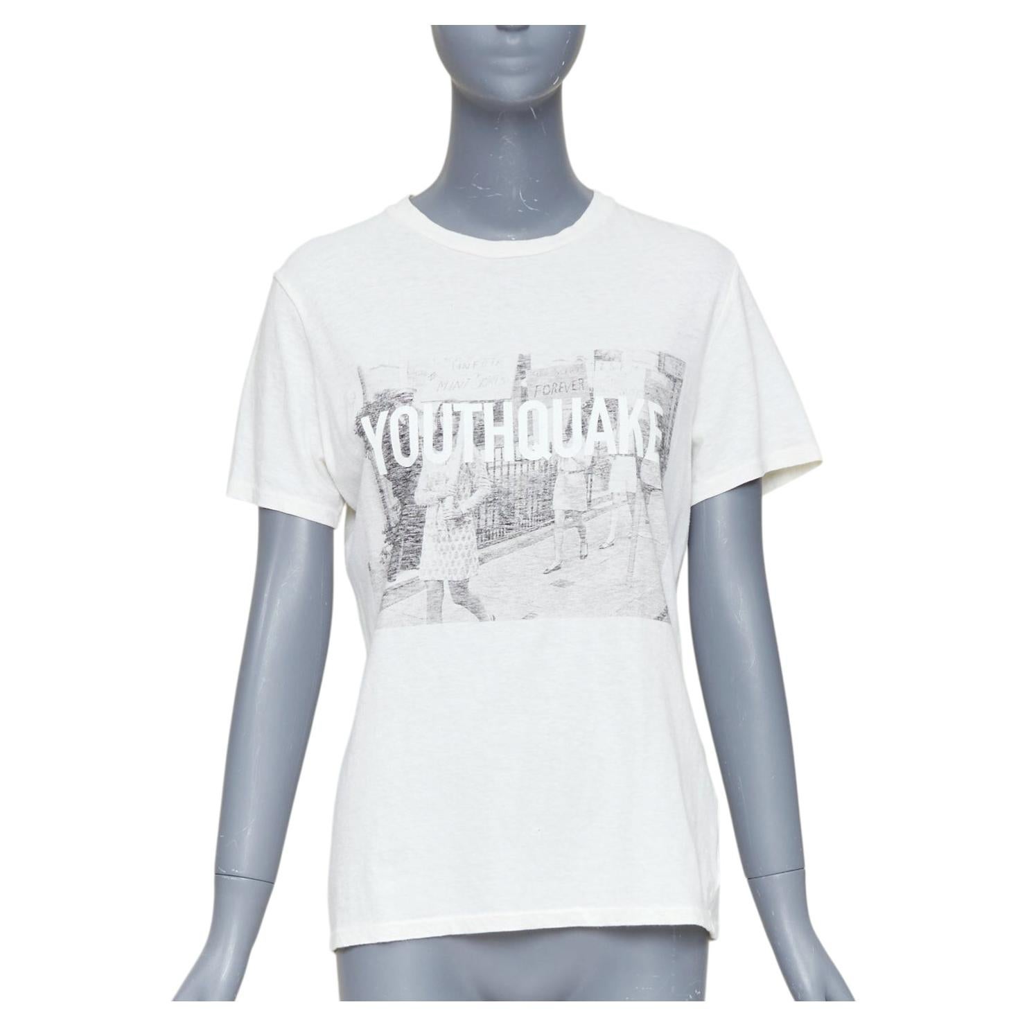 DIOR 2018 Youthquake off white cotton linen bee logo feminism activist tshirt For Sale
