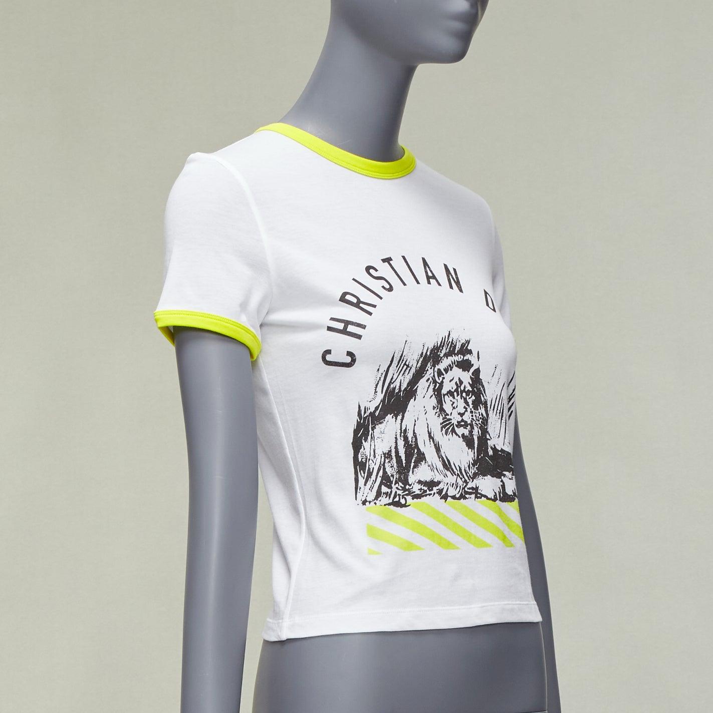 DIOR 2022 logo lion graphic print yellow cropped white cotton ringer tshirt XS In Excellent Condition For Sale In Hong Kong, NT