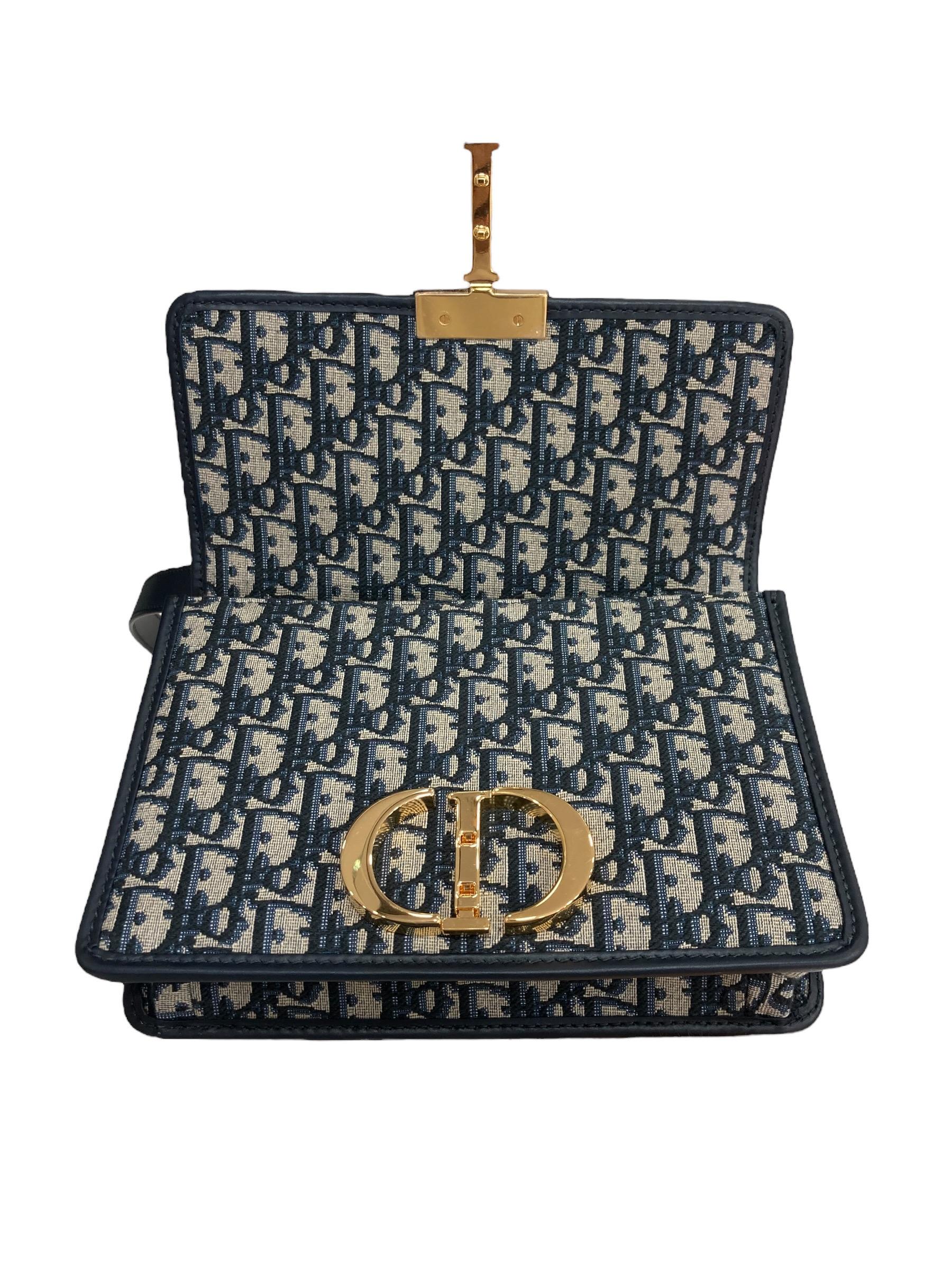 Dior 30 Montaigne Jacquard Oblique 6