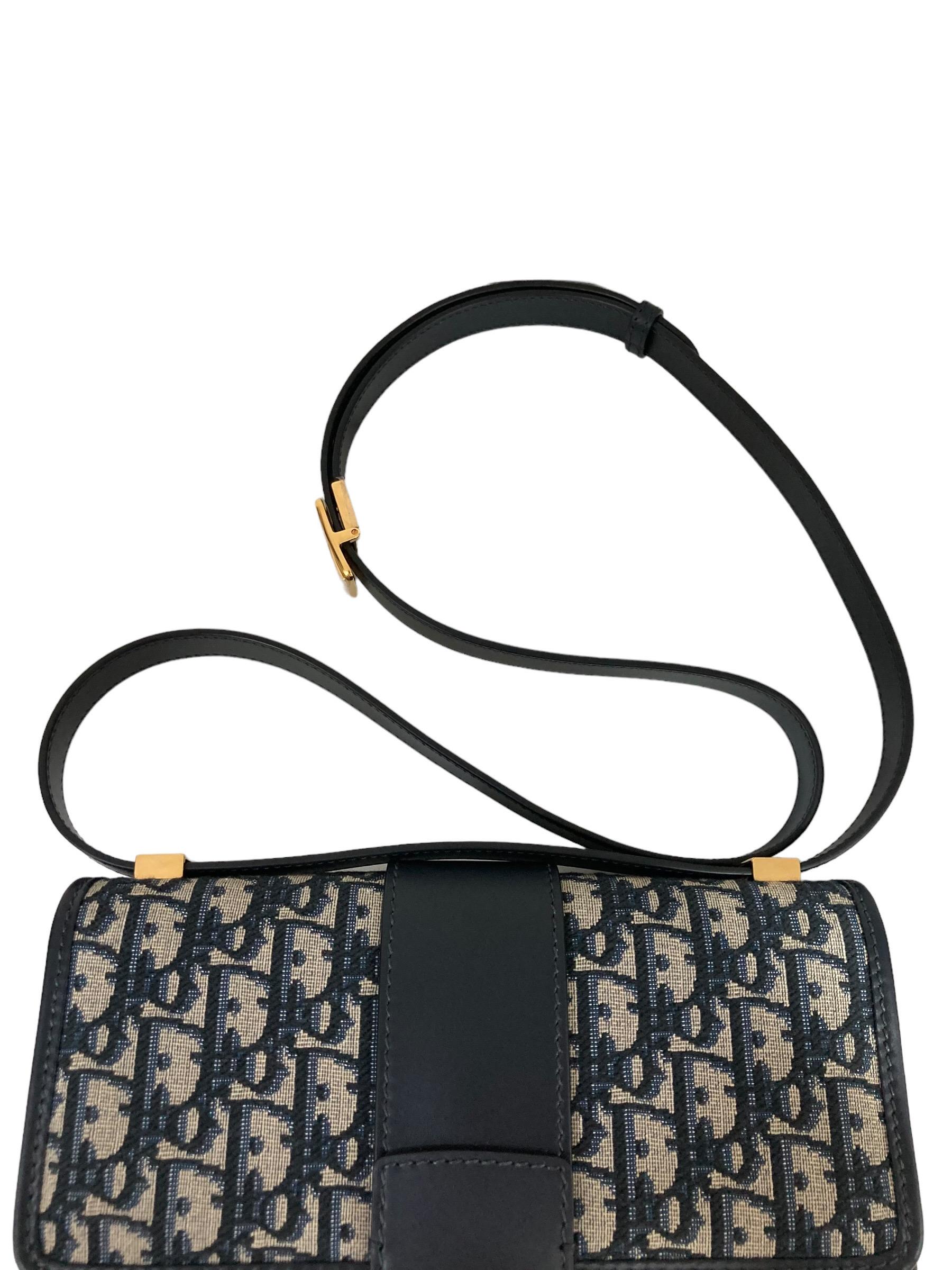 Dior 30 Montaigne Jacquard Oblique 2