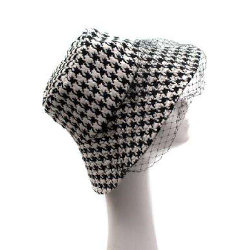 Women's Dior 30 Montaigne Large Brim Bucket Hat with Veil - Size 57 For Sale