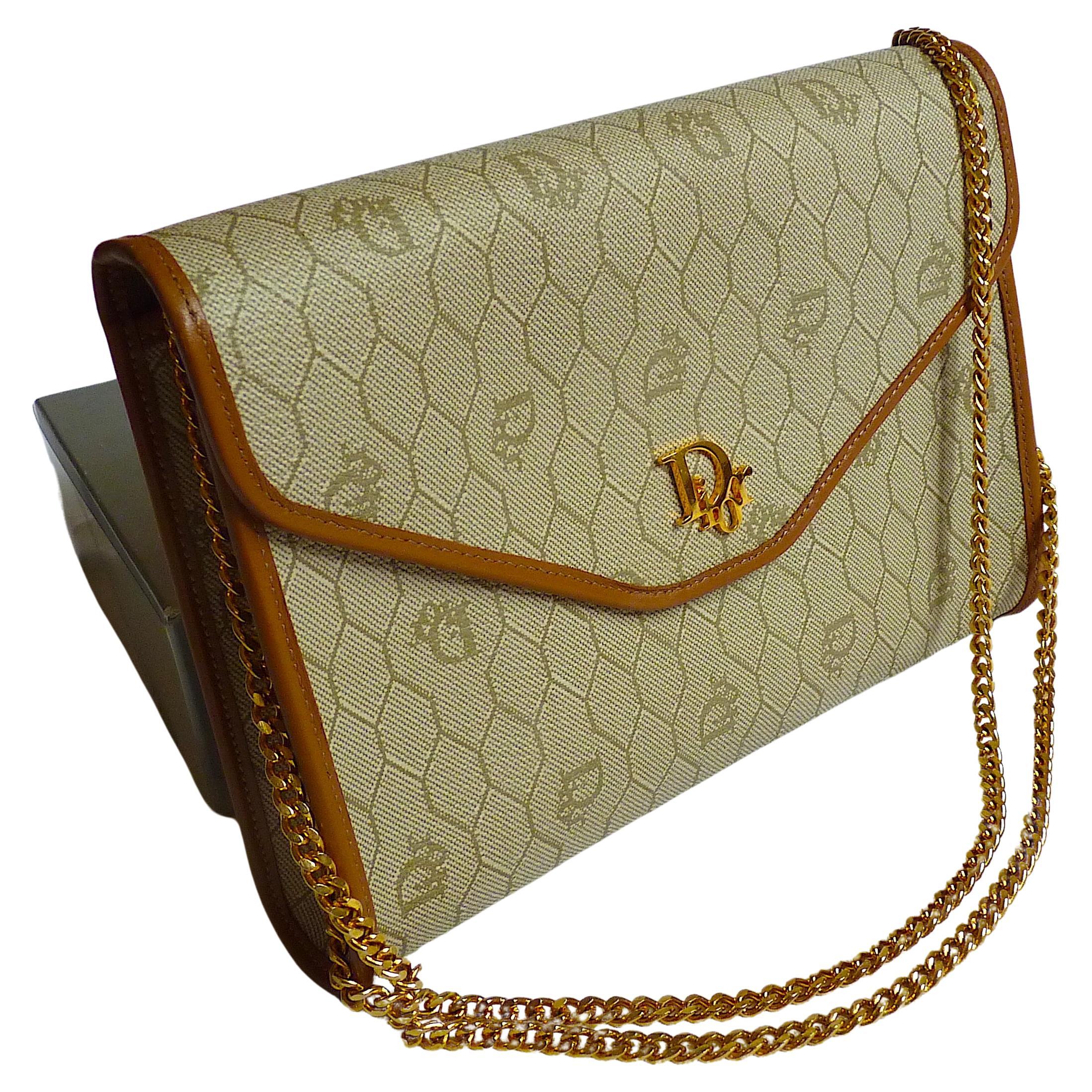 DIOR Tasche Beige Logo Canvas Brown Leder Gold Metallkette Vintage aus den 1980er Jahren im Angebot