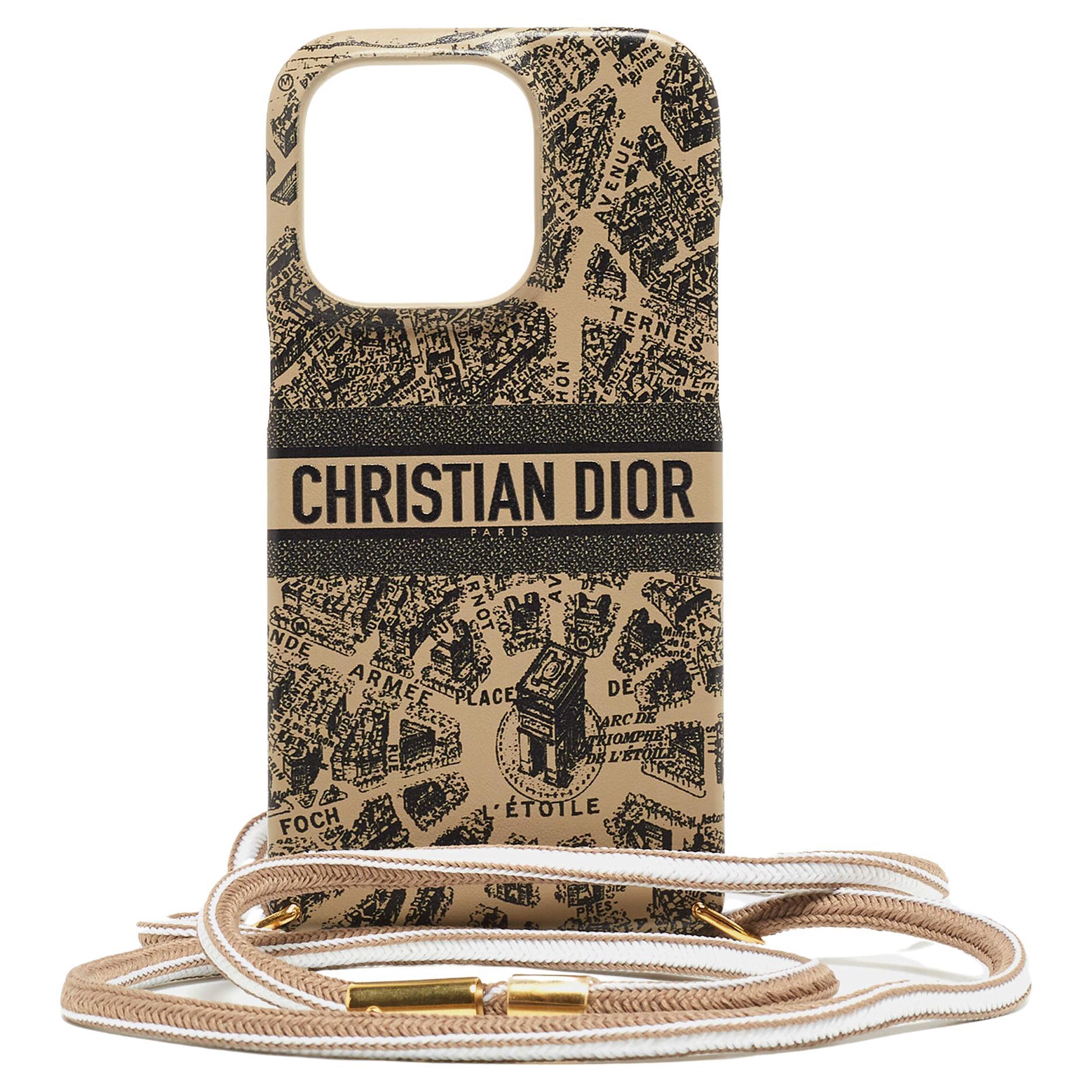 Dior Beige/Noir Étui Diortravel en cuir pour iPhone 14 Pro Corde en vente