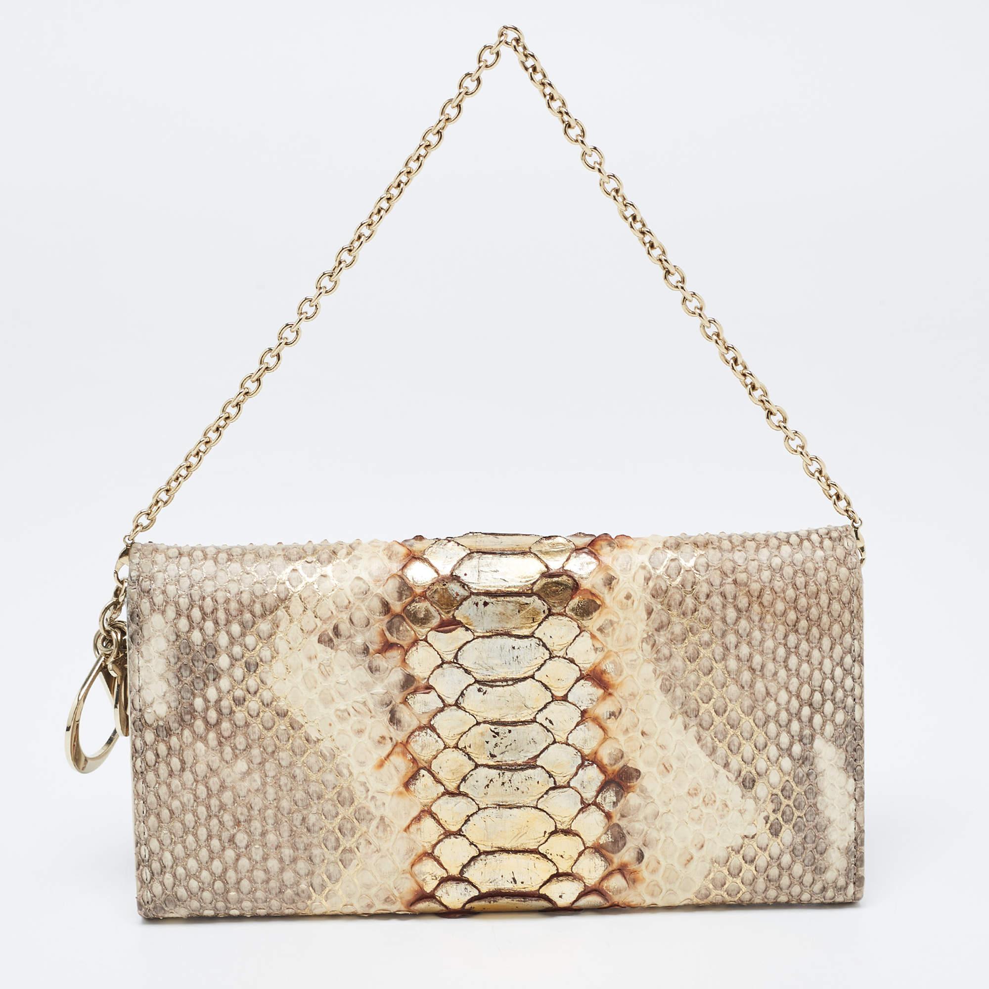 Portefeuille Lady Dior en cuir et python beige/brun sur chaîne Pour femmes en vente