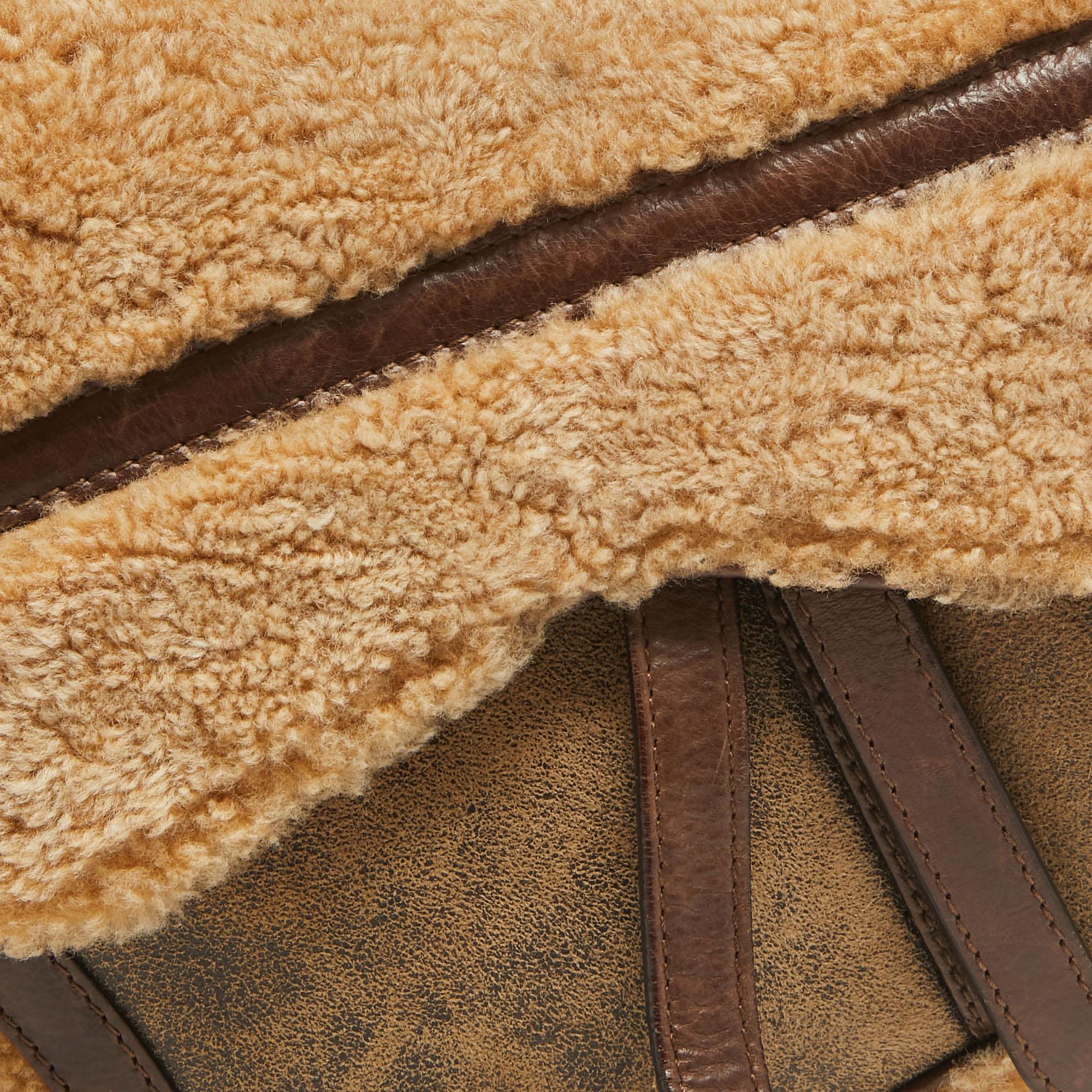 Dior Beige/Brown Shearling and Leather Saddle Bag For Sale 1