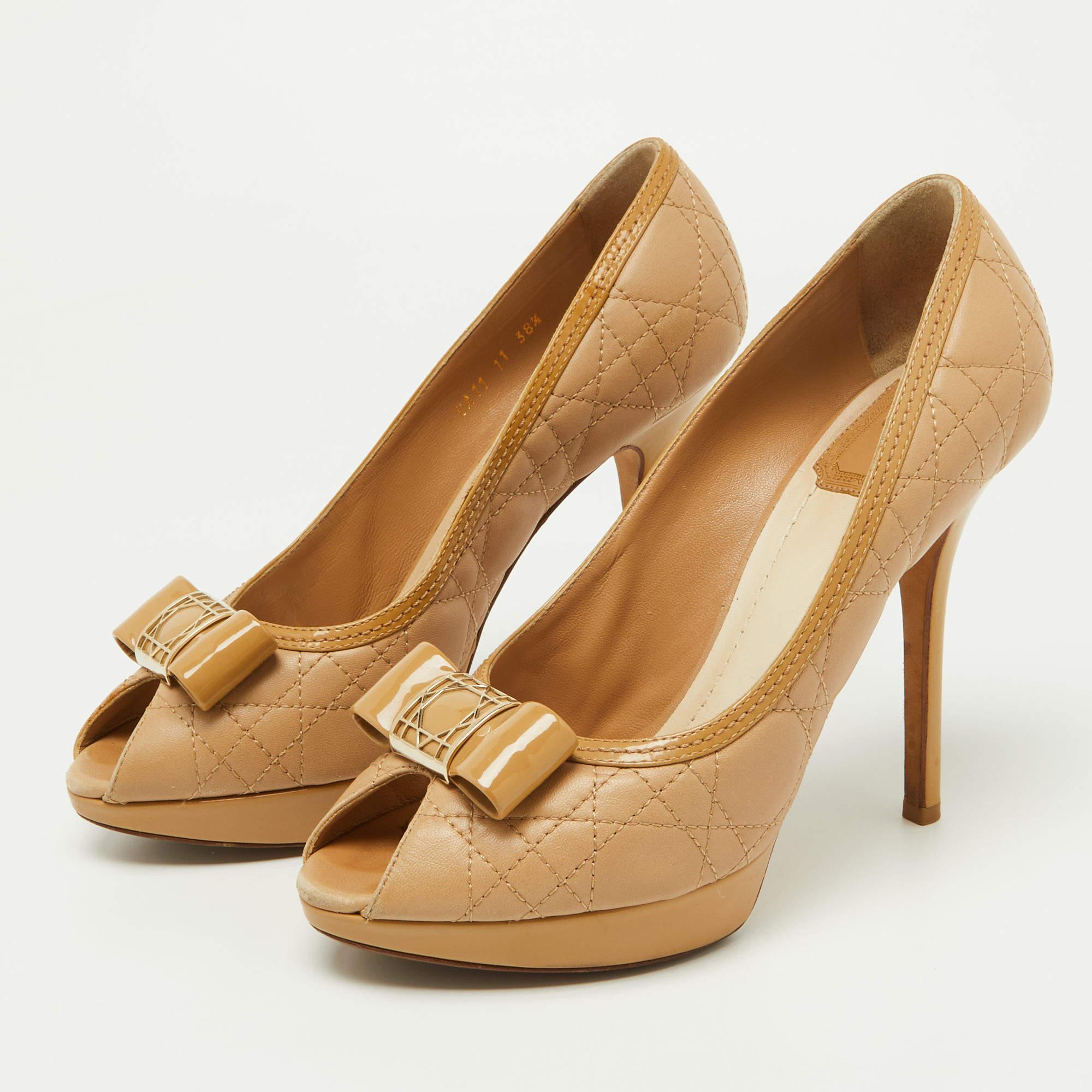 Perfectly sewn and finished to ensure an elegant look and fit, these Dior shoes are a purchase you'll love flaunting. They look great on the feet.