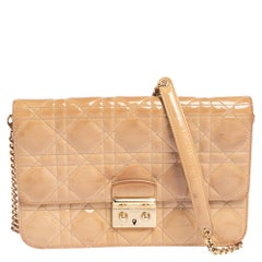 Sac à chaîne Miss Dior Promenade en cuir verni beige cannage Miss Dior