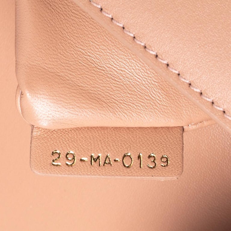30 montaigne box leather mini bag Dior Beige in Leather - 31330373