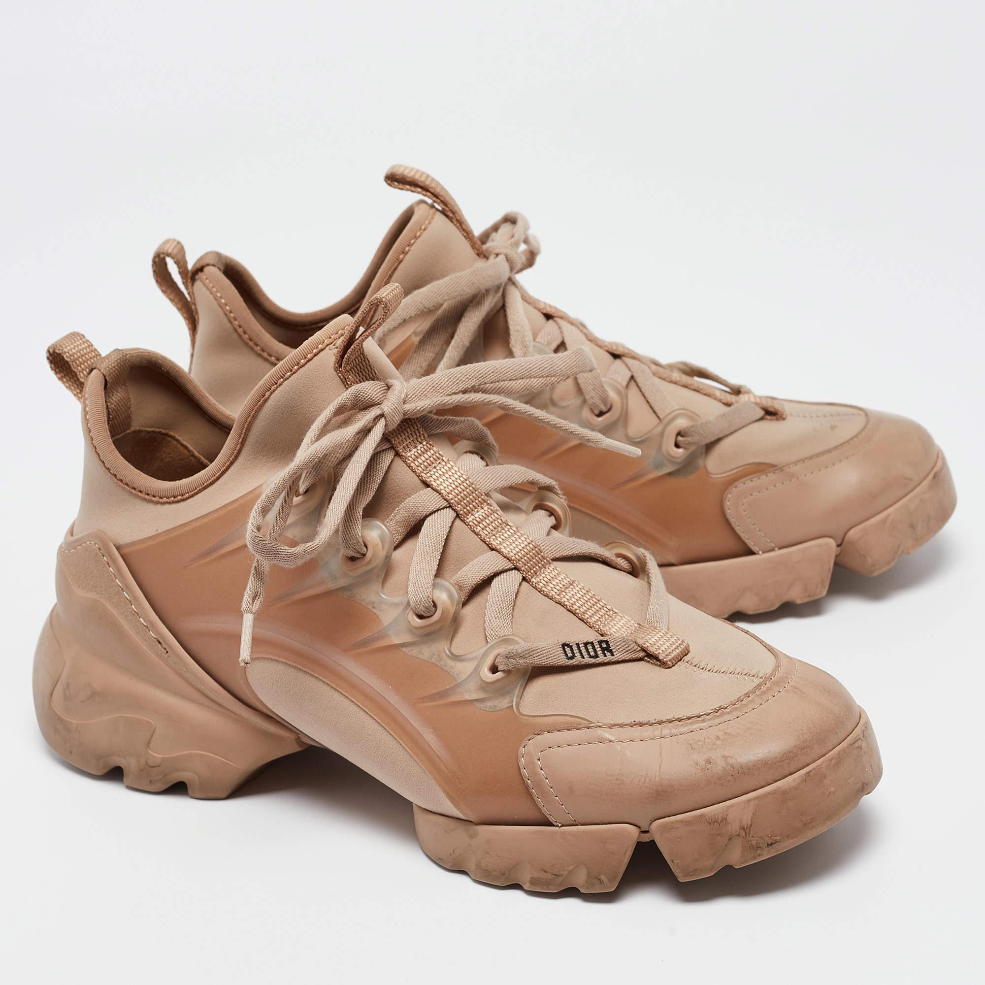 Women's Dior Beige Leather and PVC D-Connect Sneakers Size 37.5 For Sale
