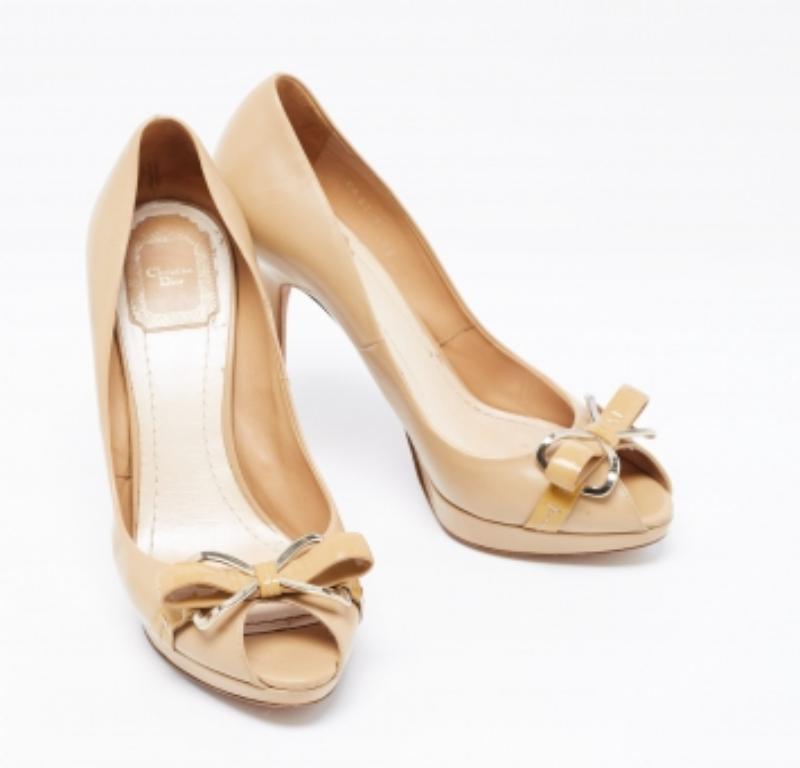 Dior Beige Leder Peep-Toe Plateau Pumps Größe 38,5 im Angebot 2