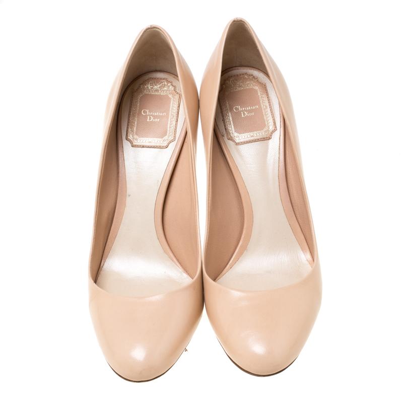 Dior Beige Leather Pumps Size 37.5 In Good Condition In Dubai, Al Qouz 2