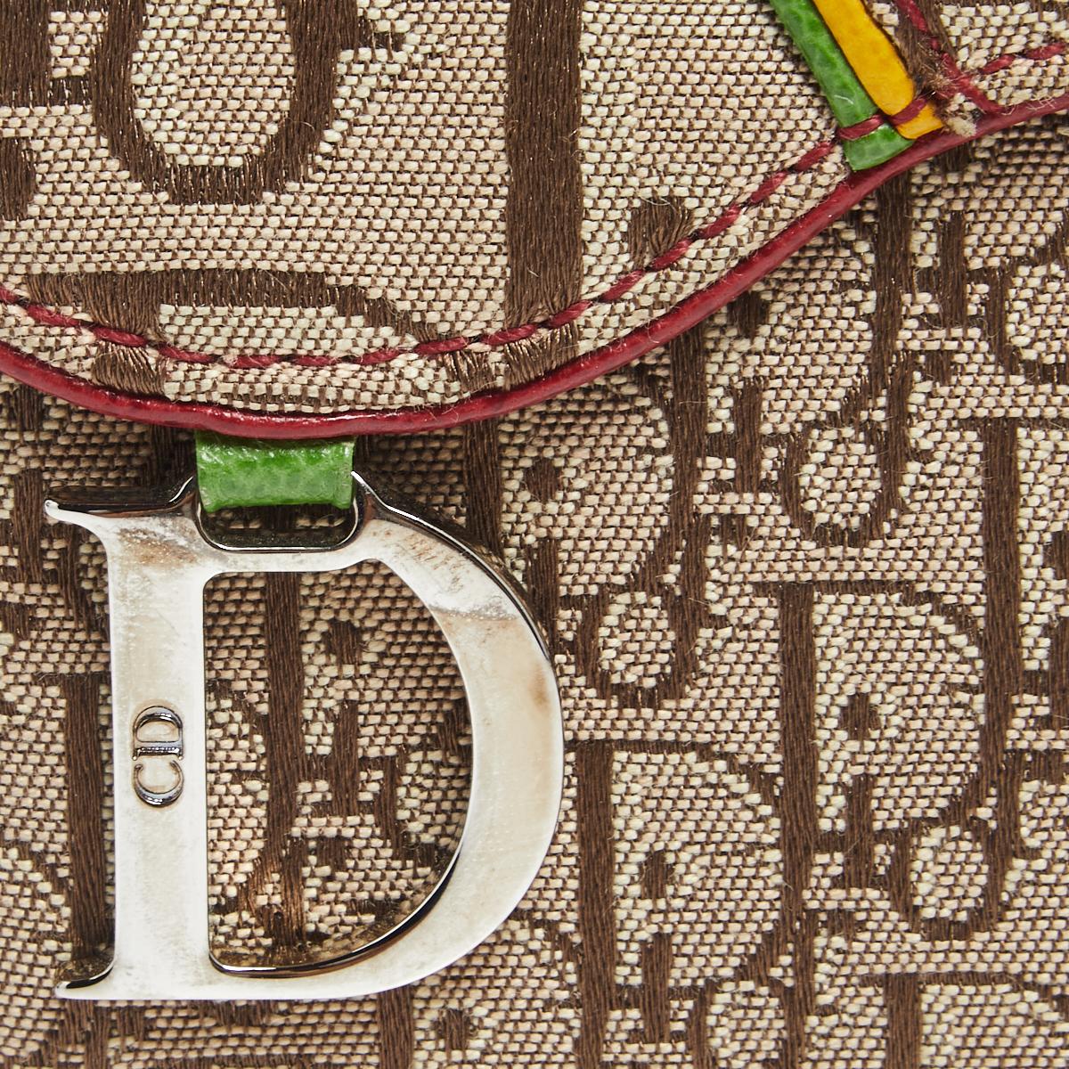 Dior Beige Oblique Canvas Rasta Saddle Compact Wallet In Good Condition In Dubai, Al Qouz 2
