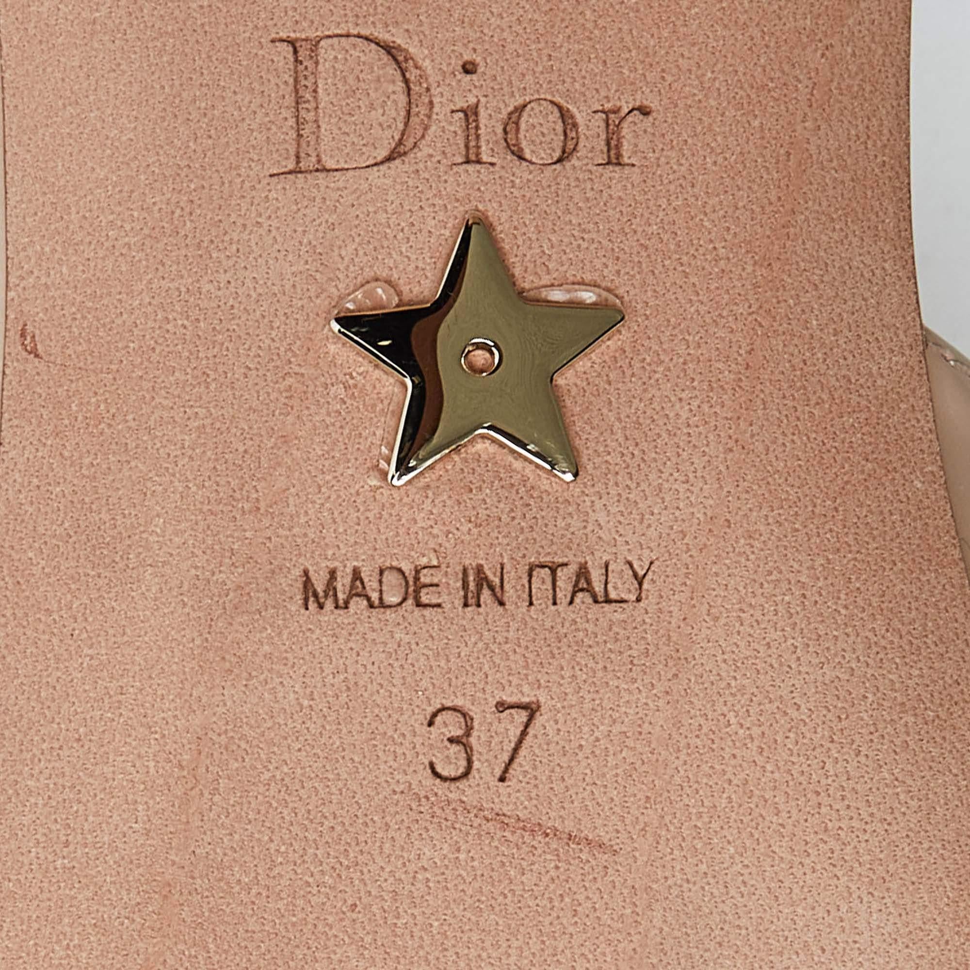Dior Beige Lackleder Day Block Heel Slingback Sandalen Größe 37 im Angebot 3