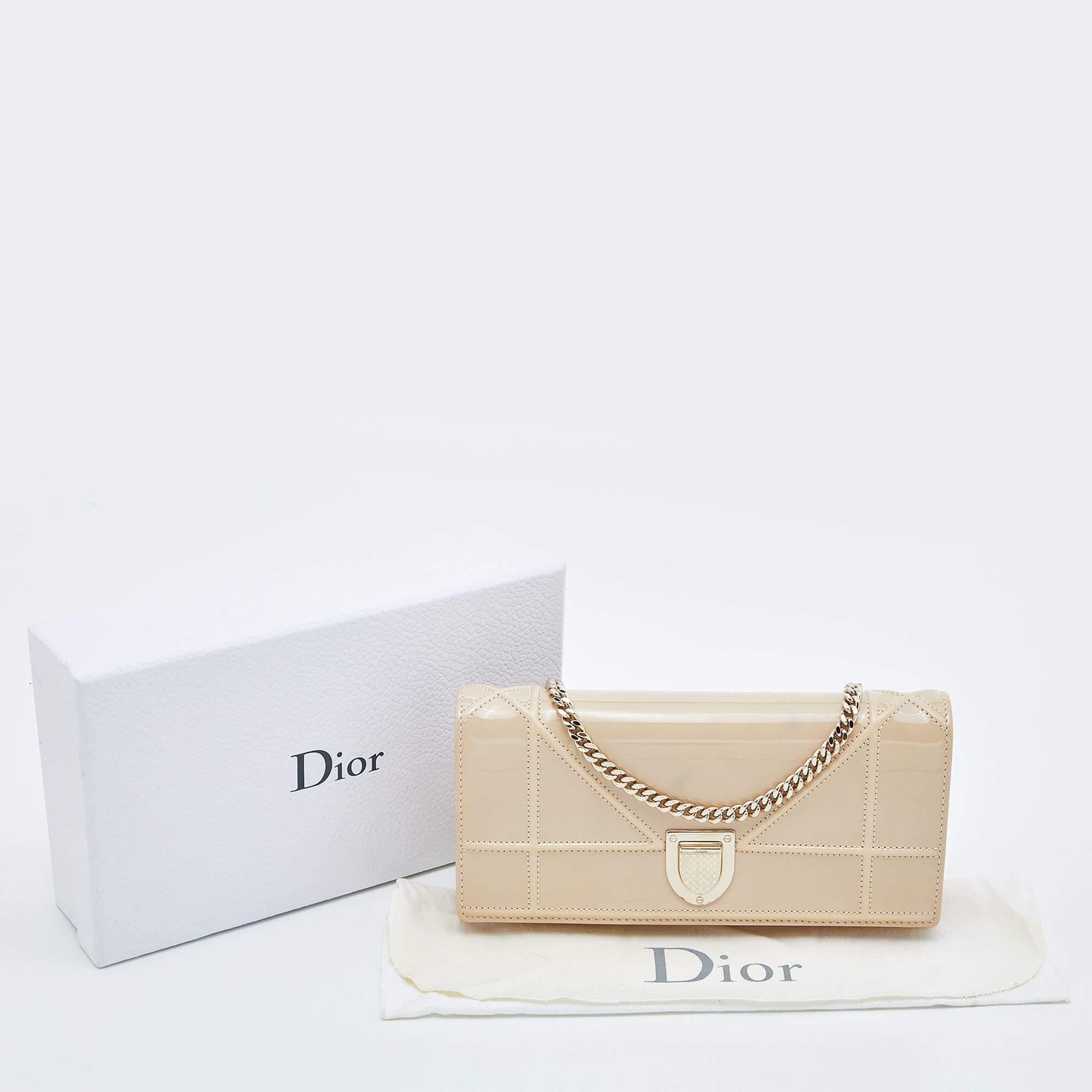 Dior Beige Patent Leather Diorama Wallet on Chain For Sale 6