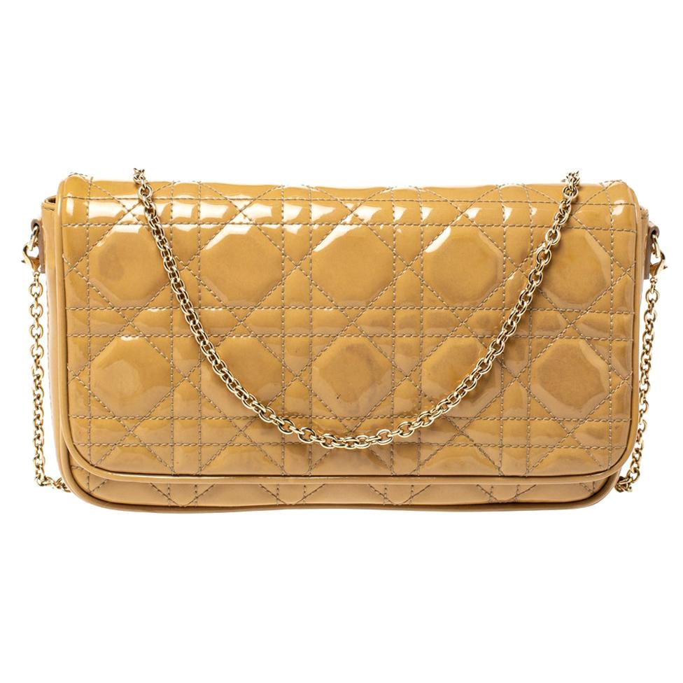 beige patent leather clutch