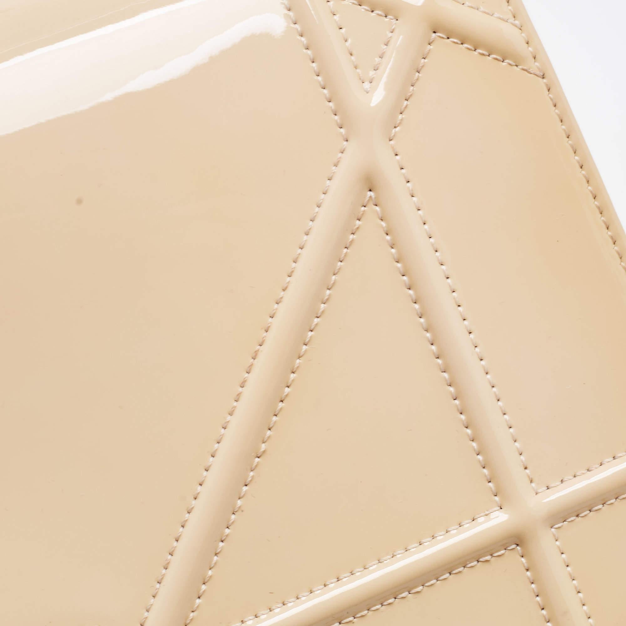 Dior Beige Patent Leather Medium Diorama Shoulder Bag For Sale 11