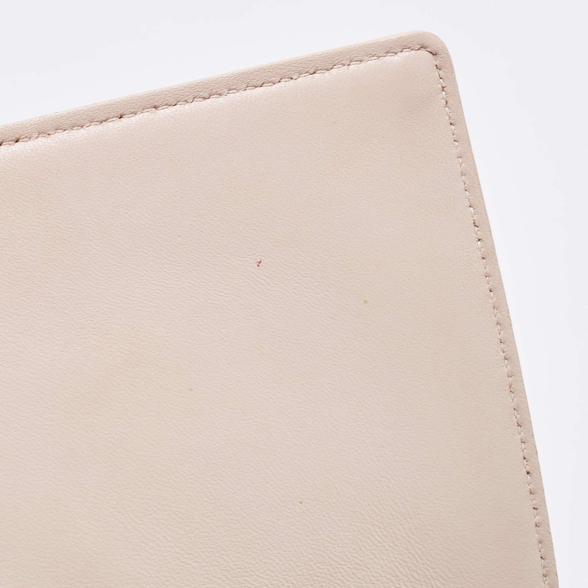 Dior Beige Patent Leather Medium Diorama Shoulder Bag For Sale 16