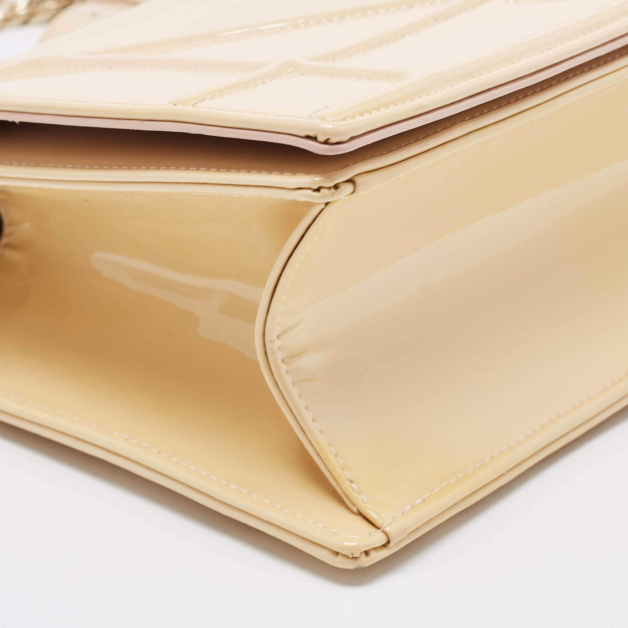 Dior Beige Patent Leather Medium Diorama Shoulder Bag For Sale 3