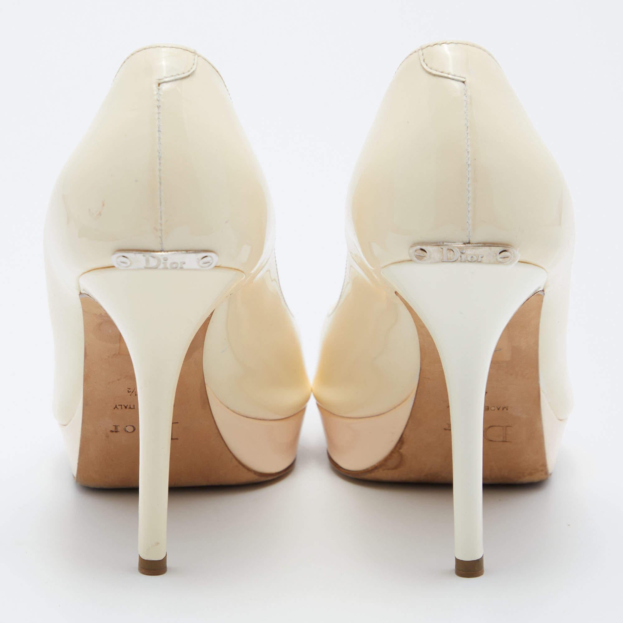 Dior Beige Patent Leather Miss Dior Pumps Taglia 40.5 in vendita 1
