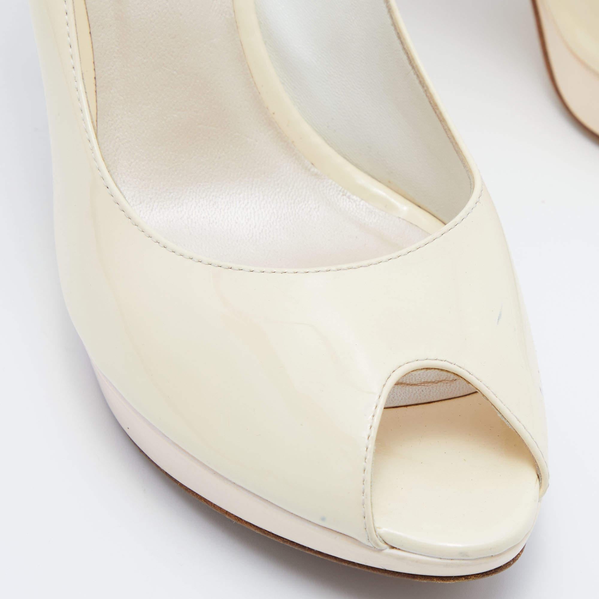 Dior Beige Patent Leather Miss Dior Pumps Taglia 40.5 in vendita 3