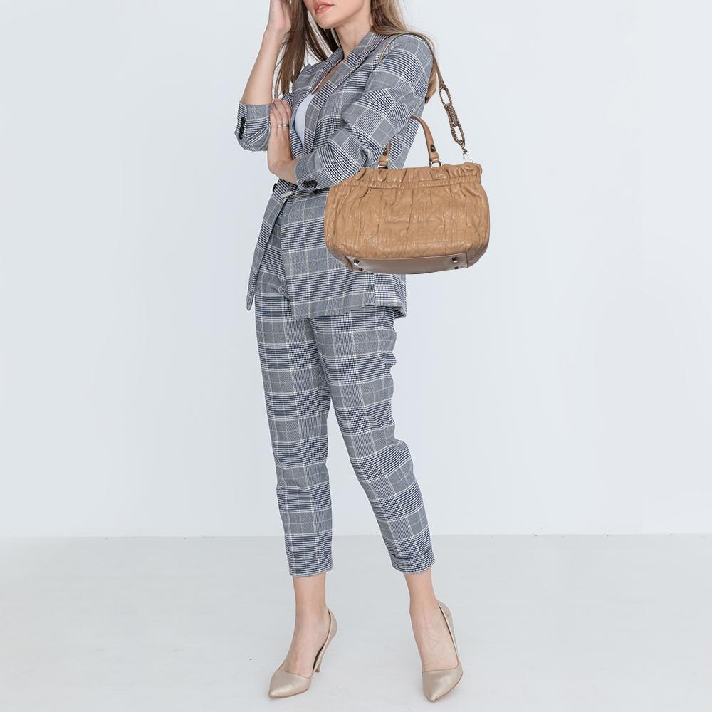 Dior Beige Gestepptes Cannage Leder Delices Gaufre Tote im Zustand „Gut“ in Dubai, Al Qouz 2