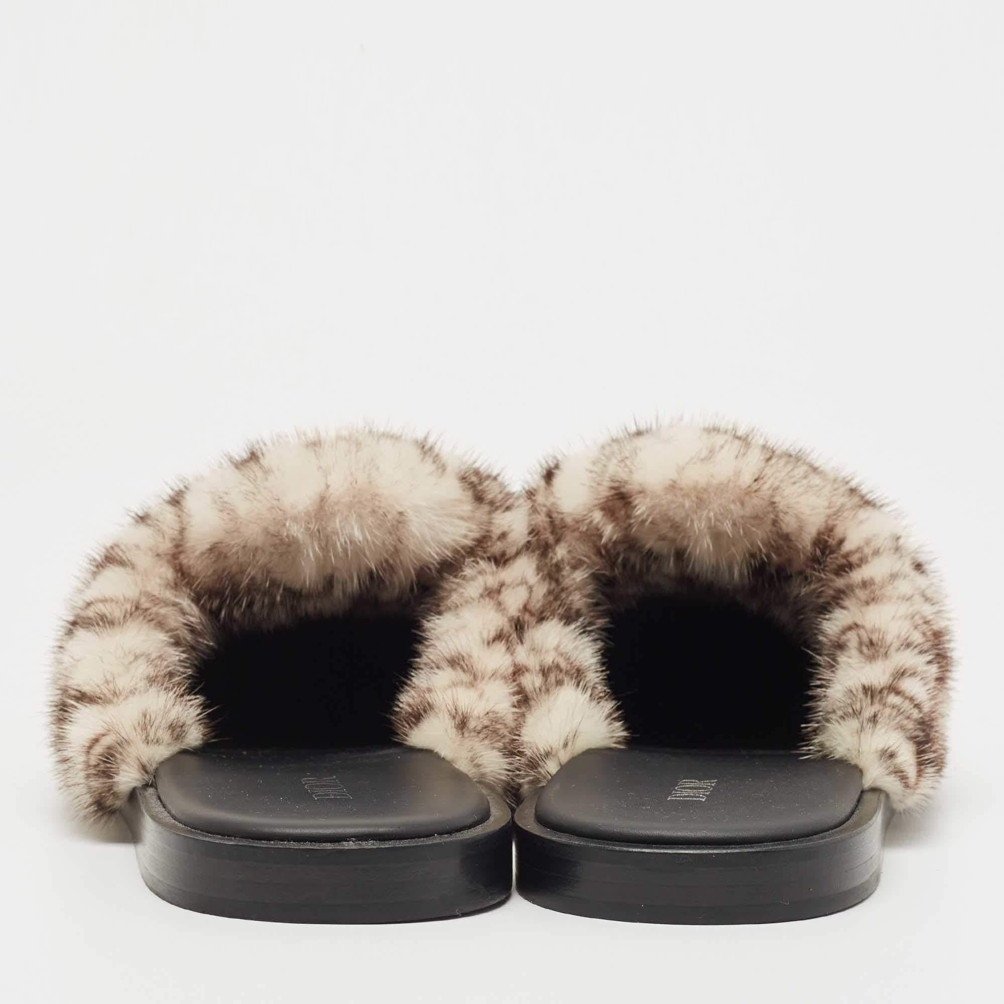 Men's Dior Beige/White Fur Mink Mules Size 42 For Sale