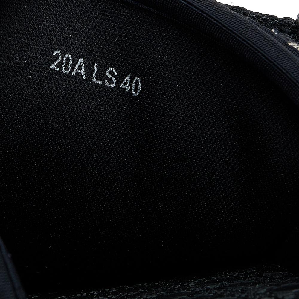 Dior Black/Beige Canvas Slide Sandals Size 40 In Excellent Condition In Dubai, Al Qouz 2