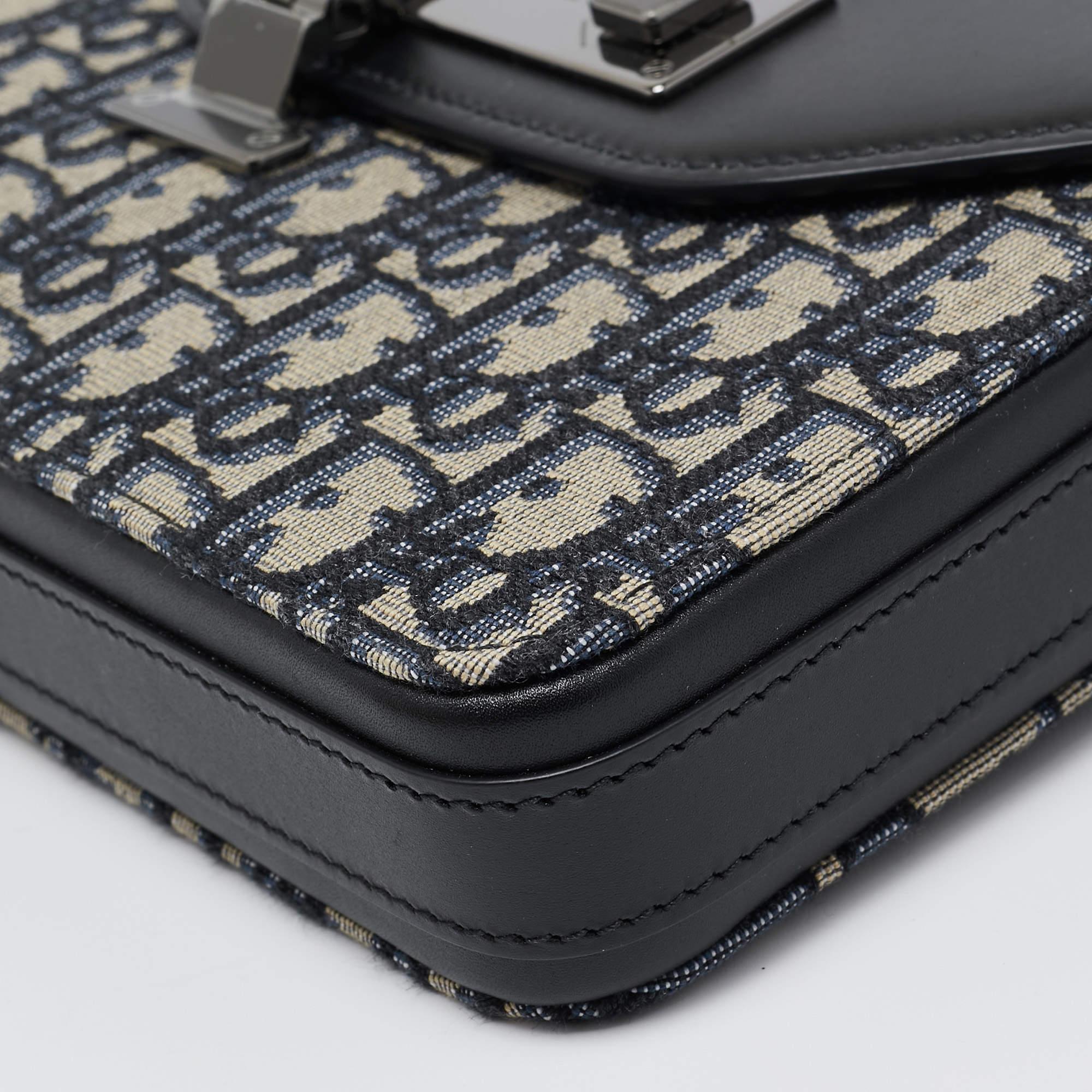 Dior Black/Blue Oblique Canvas and Leather Lock Messenger Bag For Sale 5