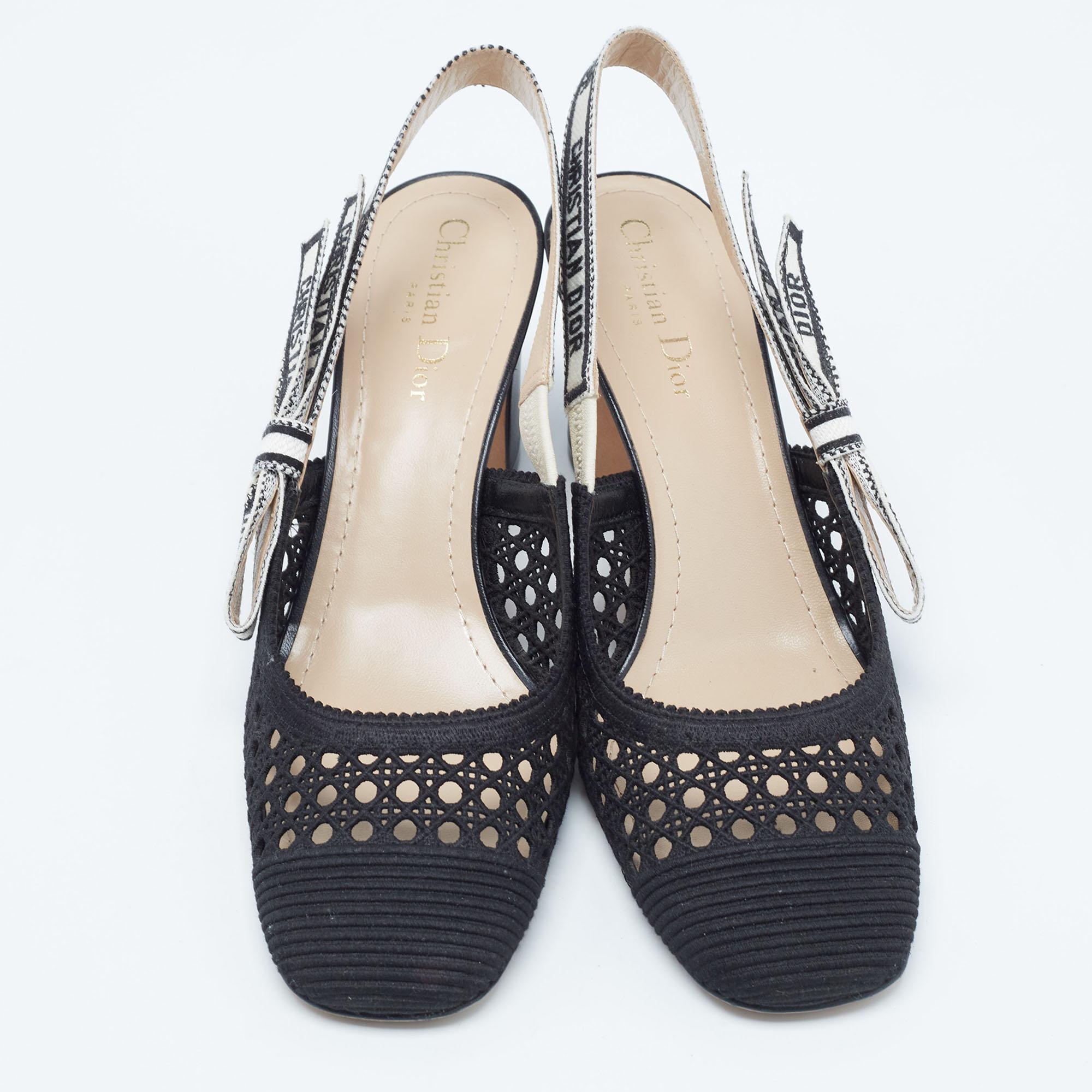 Make a chic style statement with these designer pumps. They showcase sturdy heels and durable soles, perfect for your fashionable outings!

Includes: Original Box, Info Card