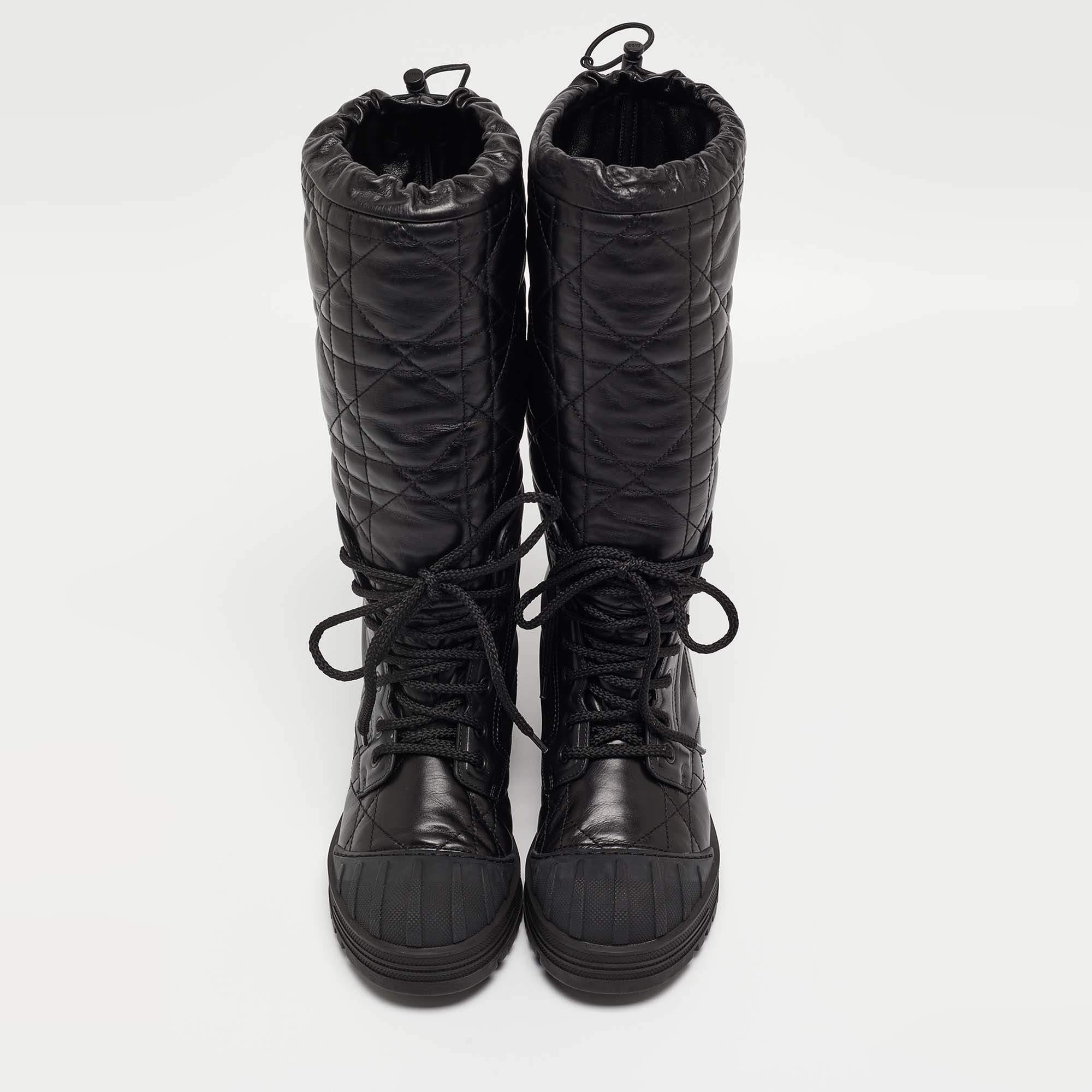 Elevate your style with these Dior combat boots for women. Crafted with precision, these chic and versatile boots blend fashion and comfort, offering sophistication for every season.

Includes: Original Dustbag, Original Box

