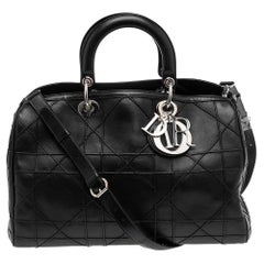 Dior Schwarze Granville Polochon-Tasche aus Cannage-Leder