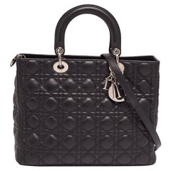 Dior - Grand sac cabas Lady Dior en cuir cannage noir