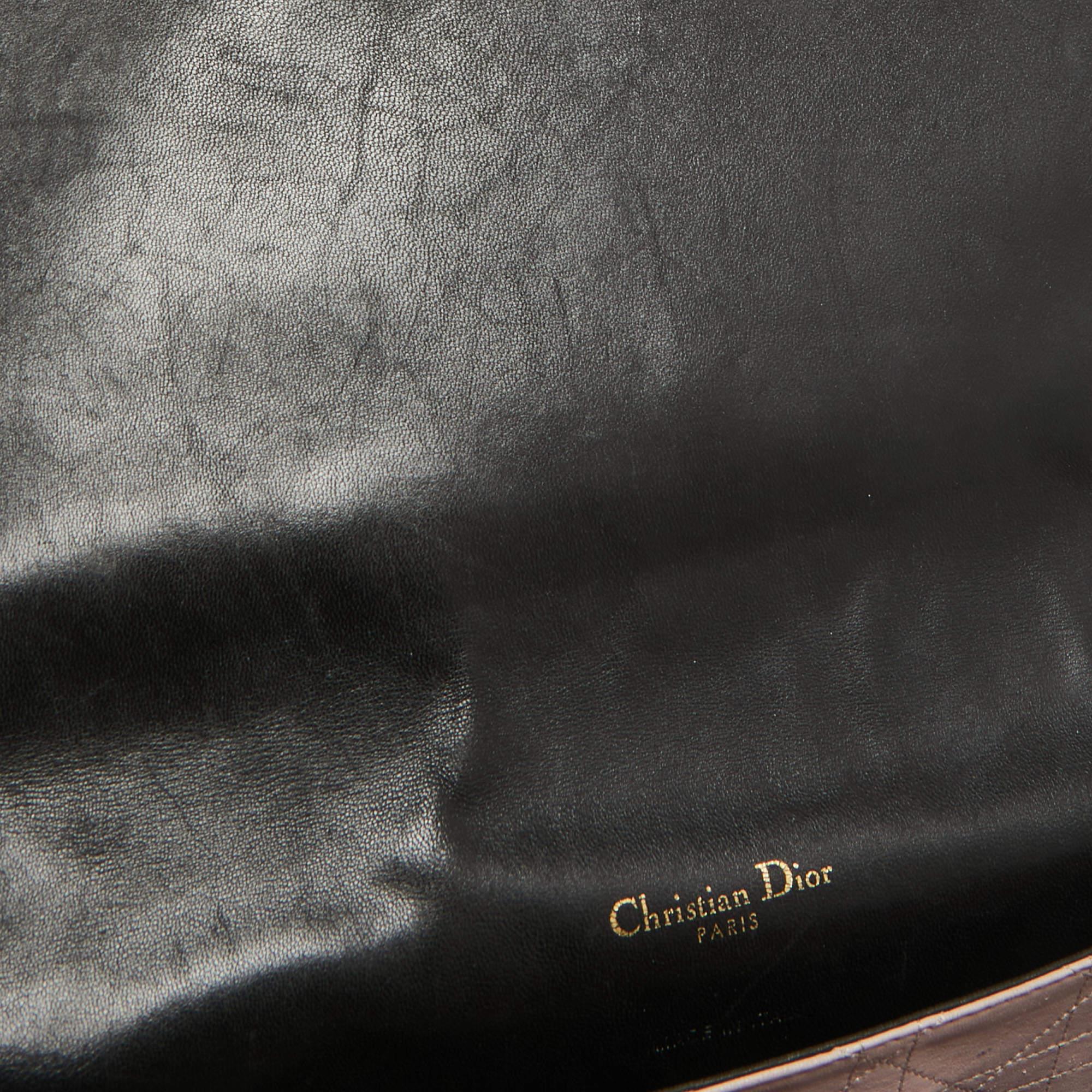 Dior Schwarze Cannage Leder-Schultertasche von Miss Dior im Angebot 6