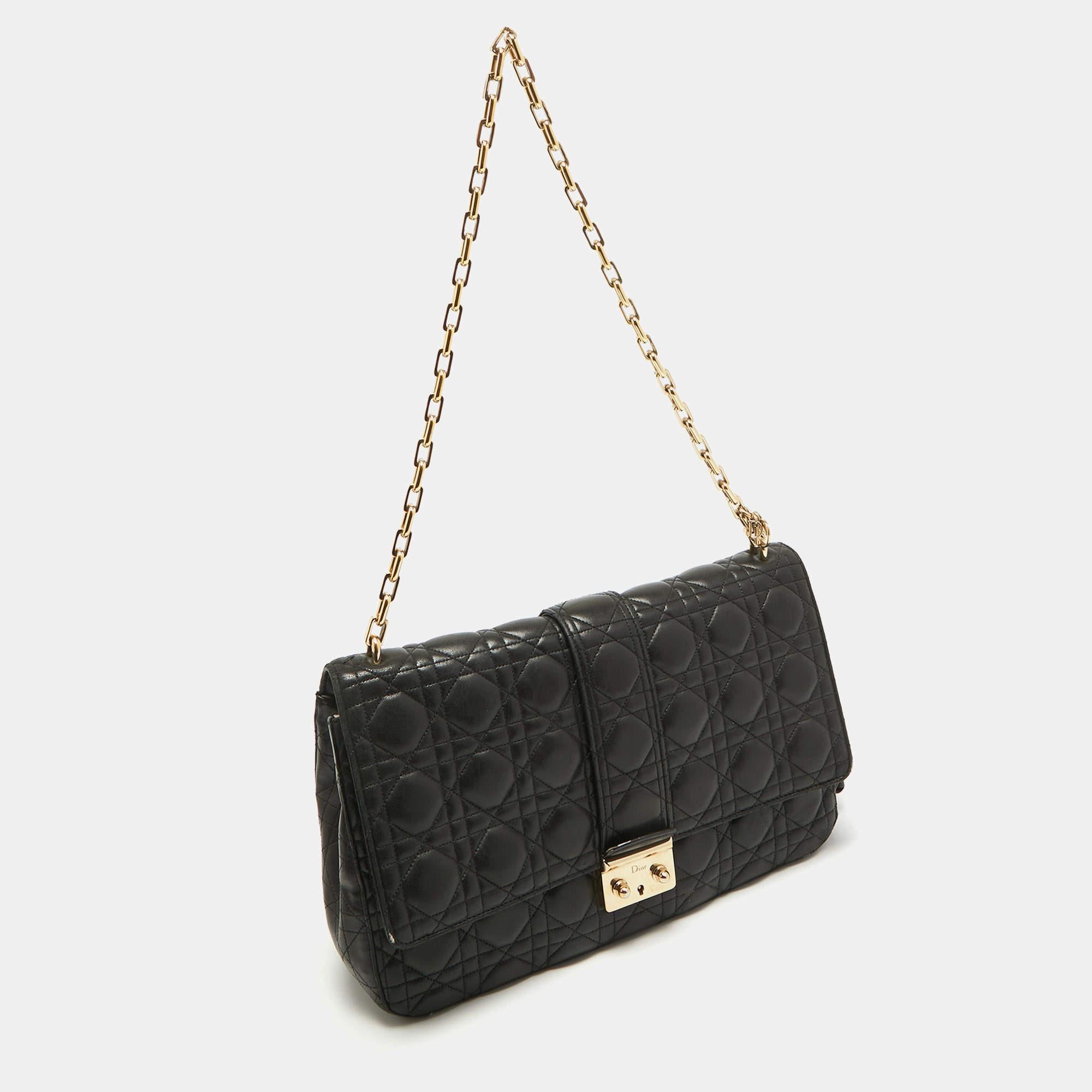 Dior Black Cannage Leather Large Miss Dior Shoulder Bag en vente 13